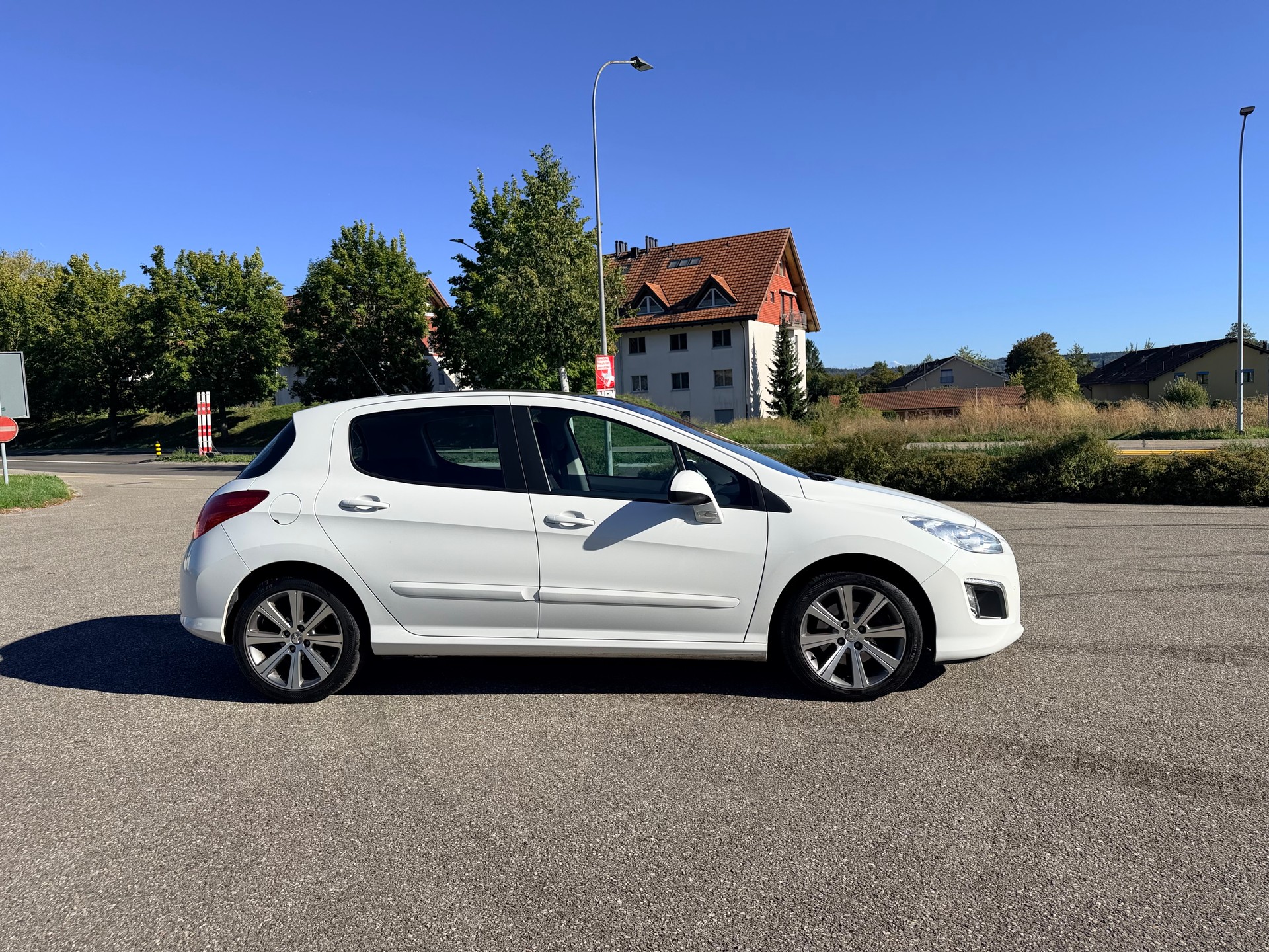 PEUGEOT 308 1.6 16V T Sport Pack Automatic-image-4