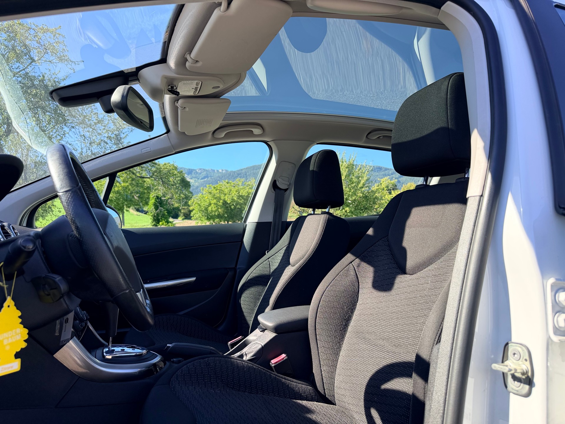 PEUGEOT 308 1.6 16V T Sport Pack Automatic-image-15