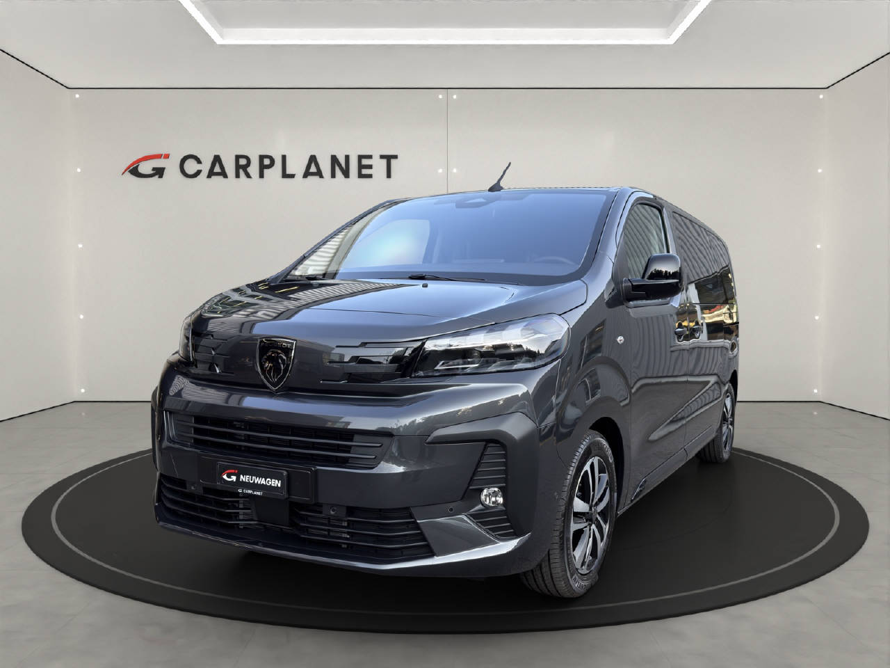 PEUGEOT Traveller Standard 2.2 BlueHDi 180 Family Edition S/S