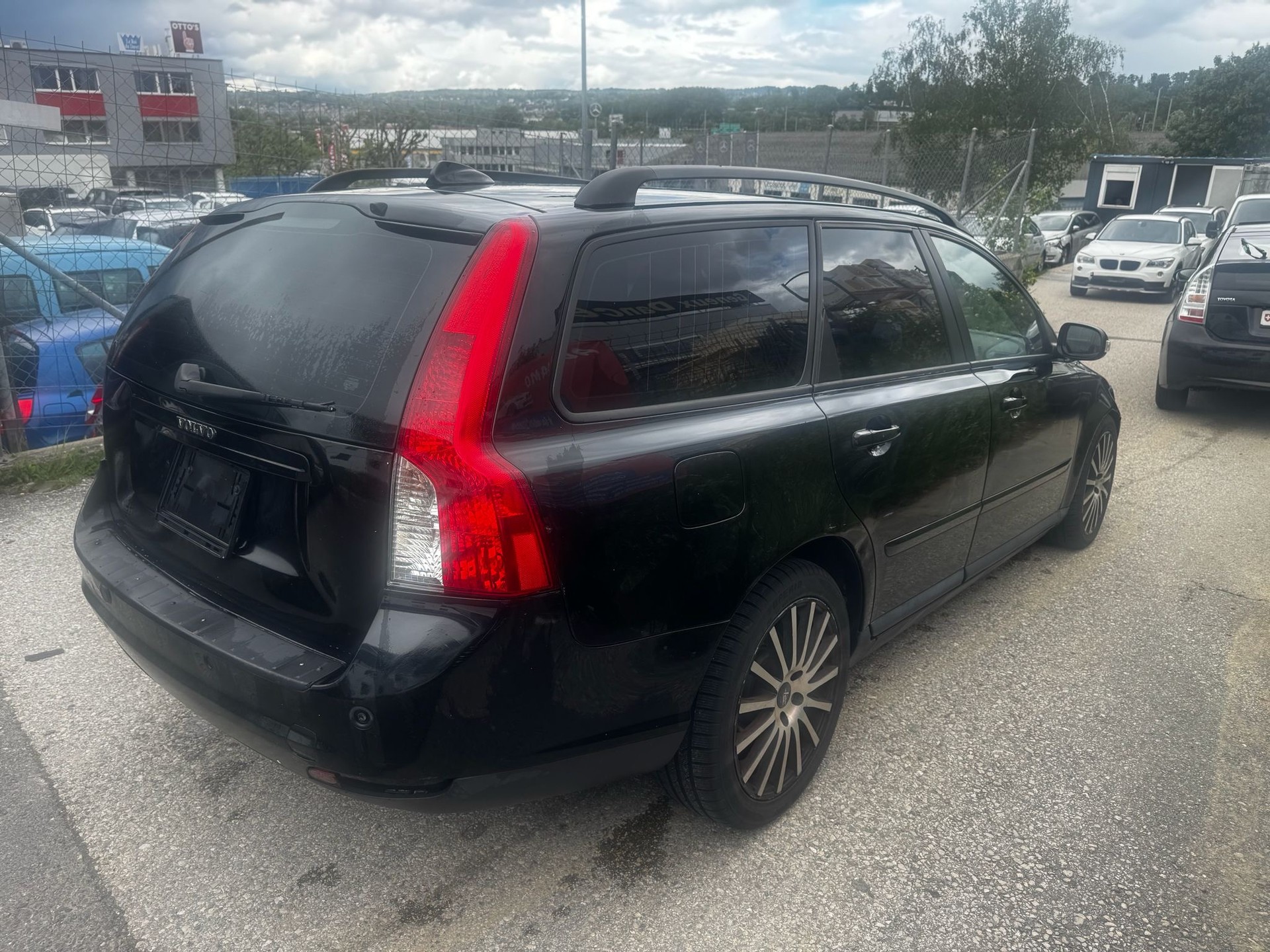VOLVO V50 2.0D-image-5