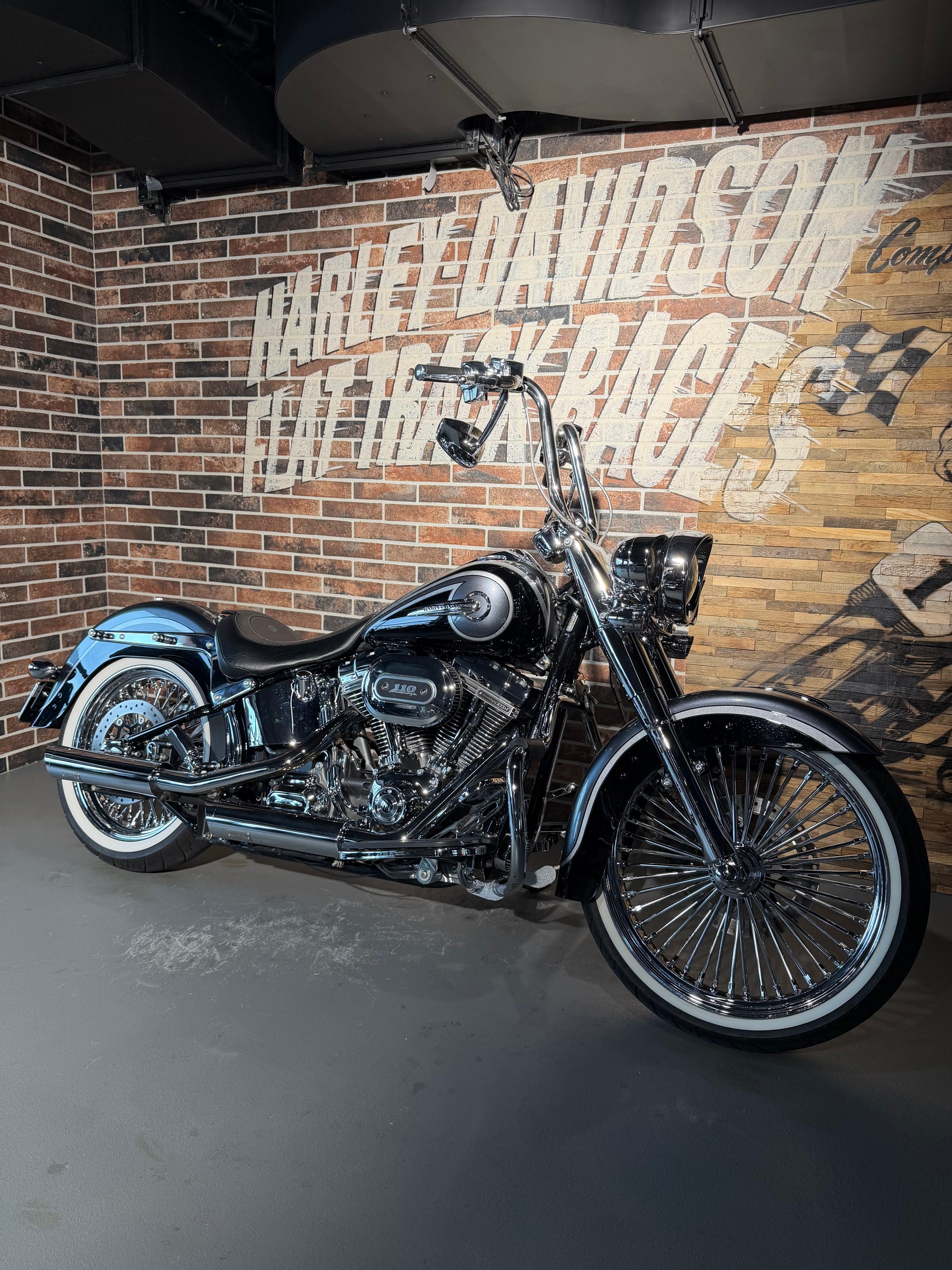 HARLEY-DAVIDSON FLSTNSE Softail Deluxe ABS CVO-image-7