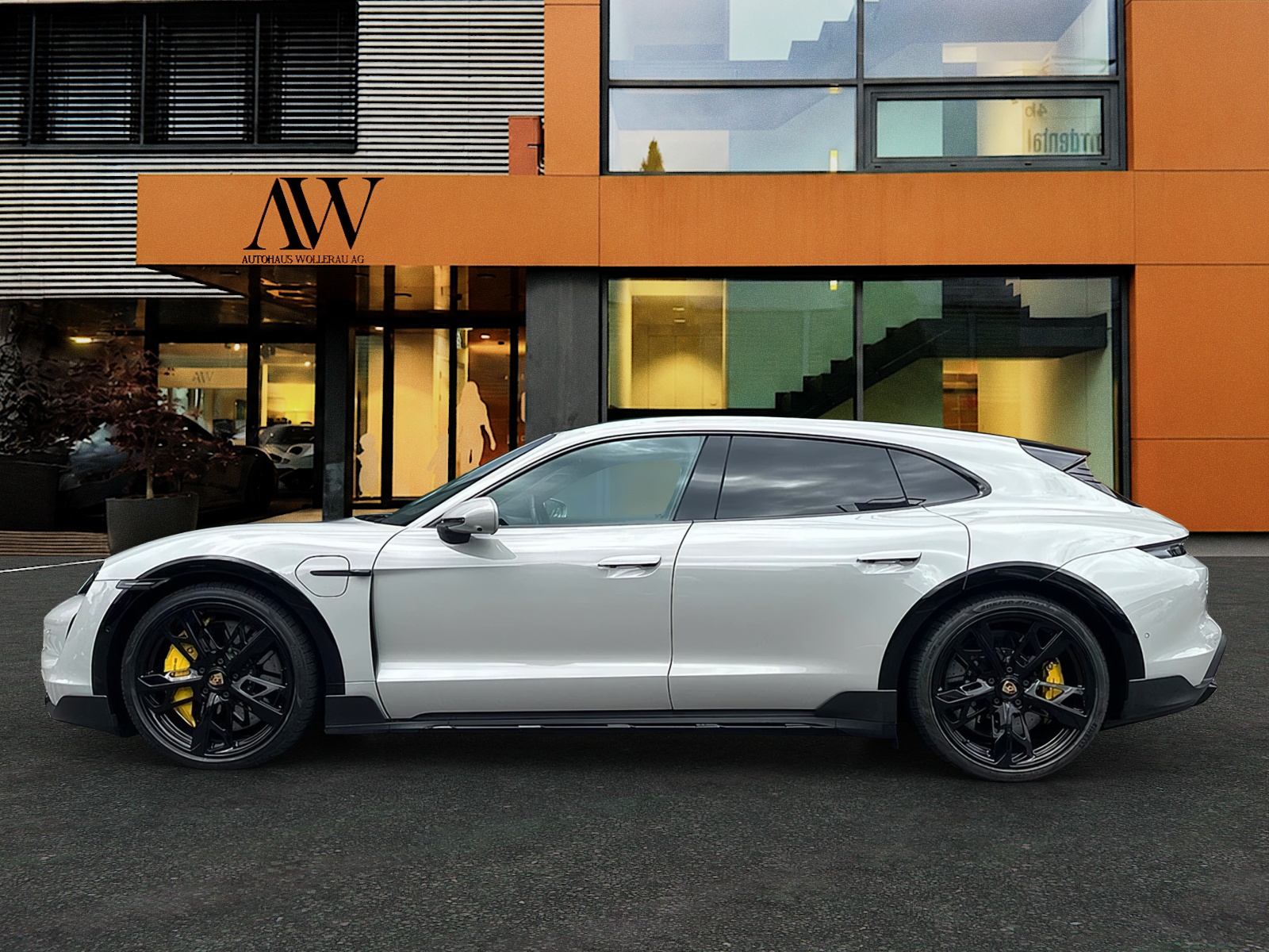 PORSCHE Taycan Cross Turismo Turbo S-showroom-element-3