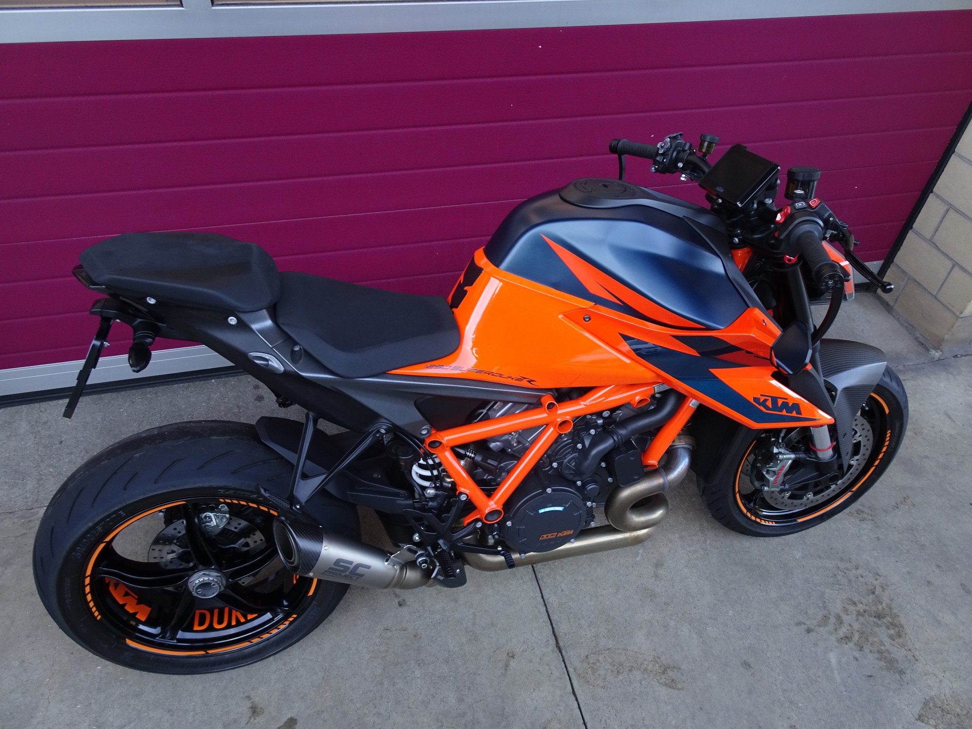 KTM 1290 Super Duke R-image-14