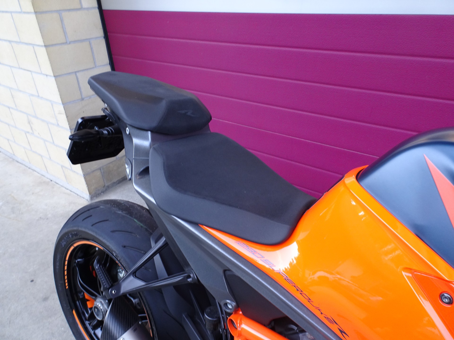 KTM 1290 Super Duke R-image-6