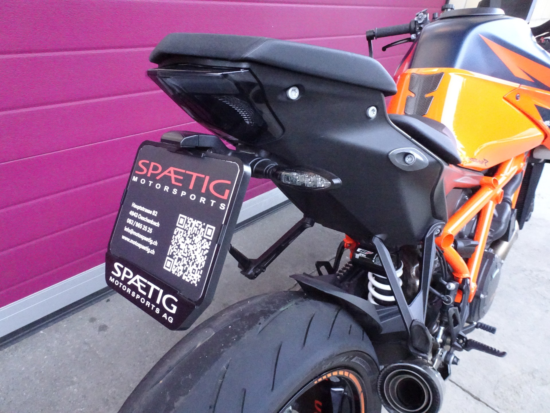 KTM 1290 Super Duke R-image-7