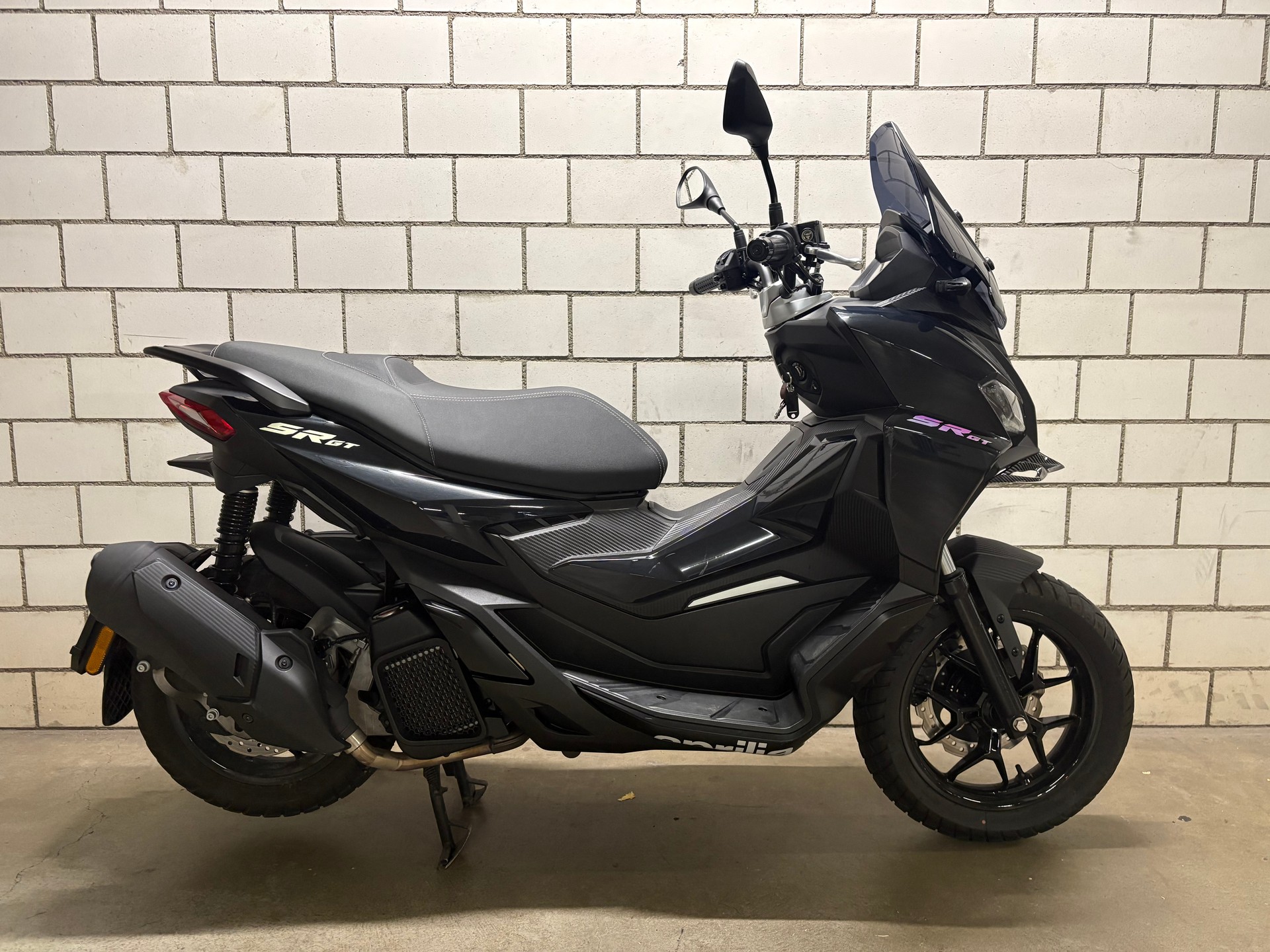APRILIA SR 125 GT ABS E5+-image-1