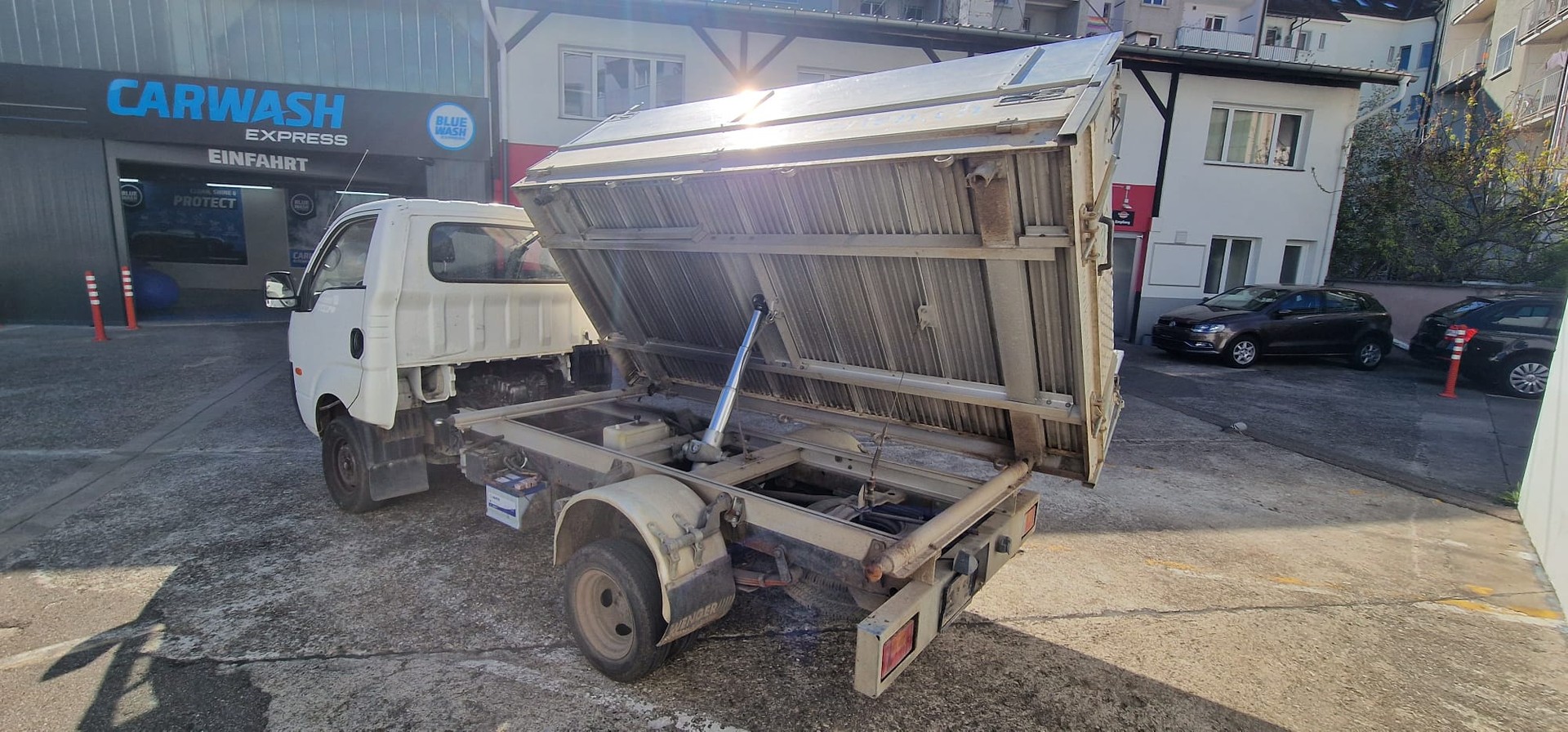 KIA K2500-showroom-element-1