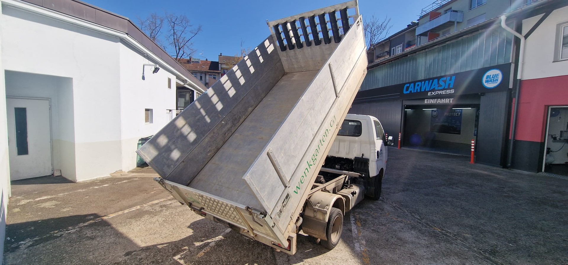 KIA K2500-showroom-element-3