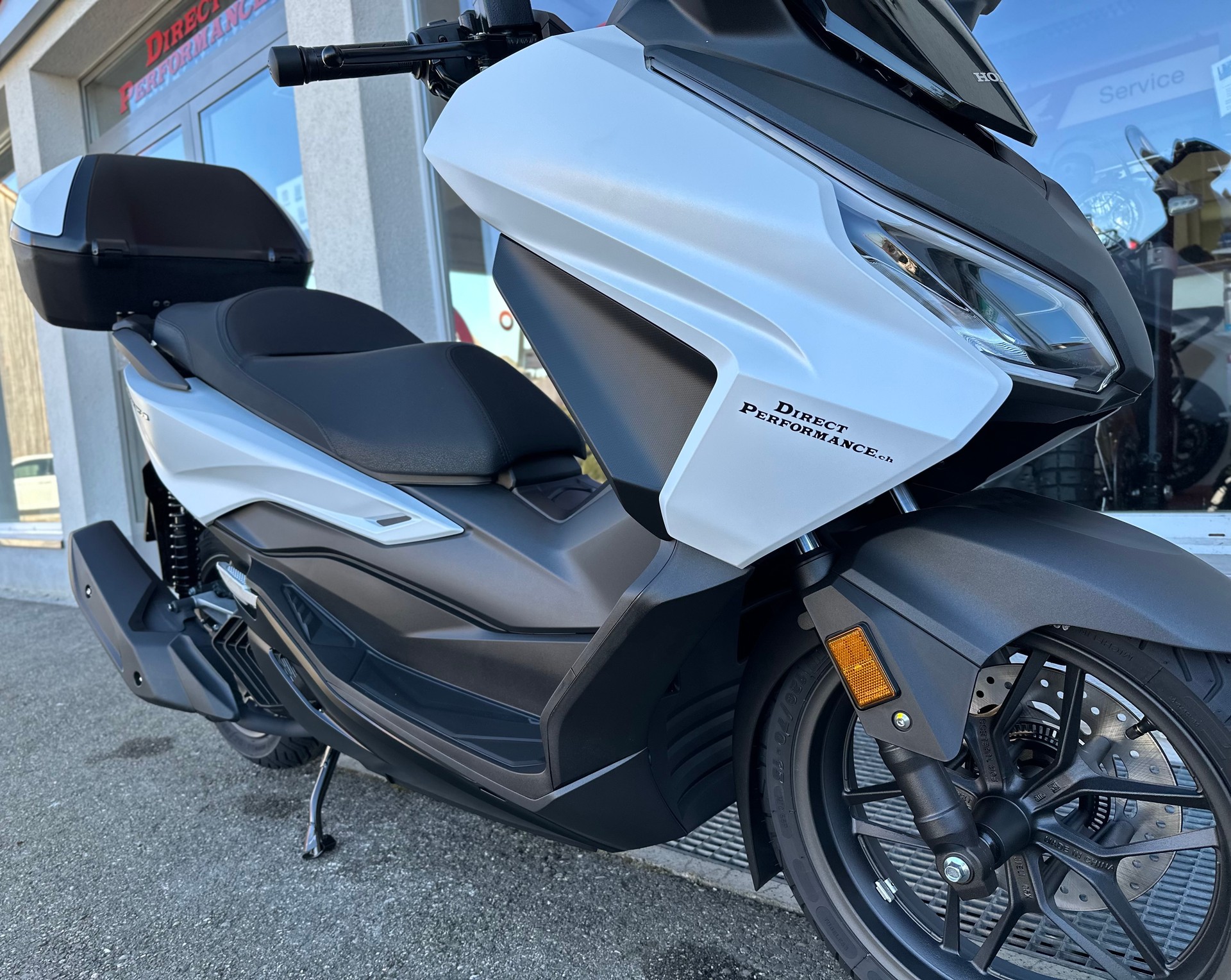 HONDA NSS 125 Forza Smart TopBox-image-4