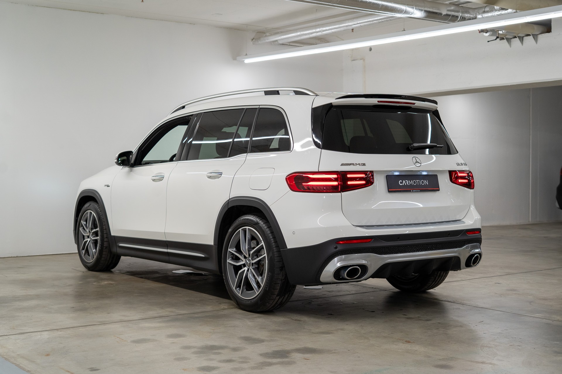 MERCEDES-BENZ GLB 35 AMG 4matic / Facelift / Ambiente-Beleuchtung / Rückfahrkamera-showroom-element-3