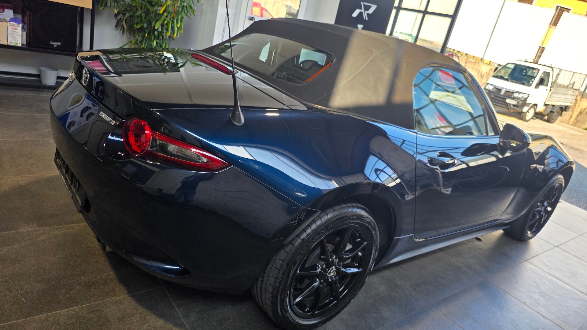 MAZDA MX-5 SKYACTIV-G 132 Ambition-image-7