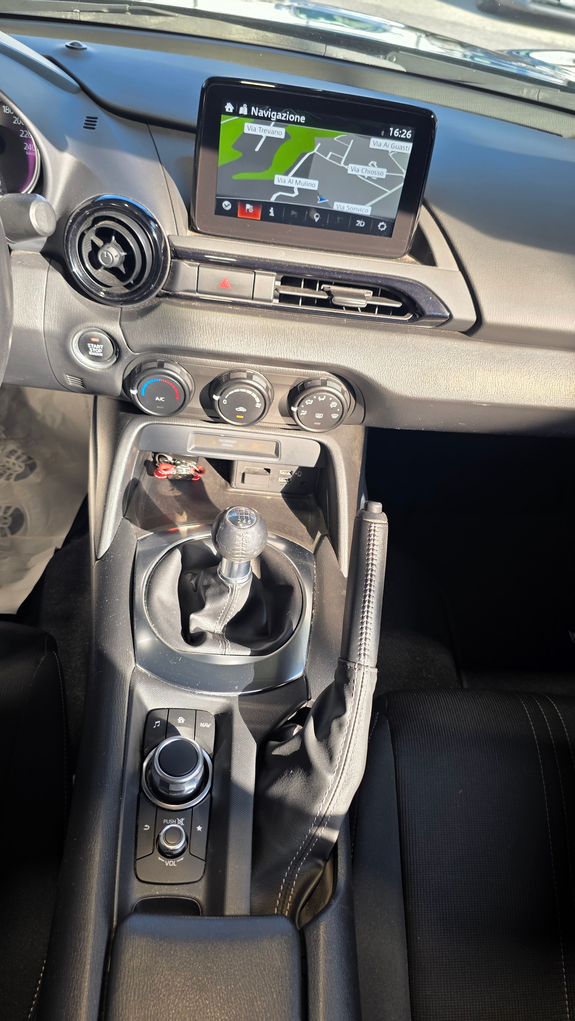 MAZDA MX-5 SKYACTIV-G 132 Ambition-image-13