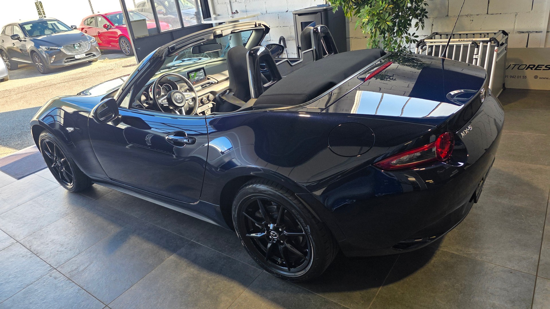 MAZDA MX-5 SKYACTIV-G 132 Ambition-image-4