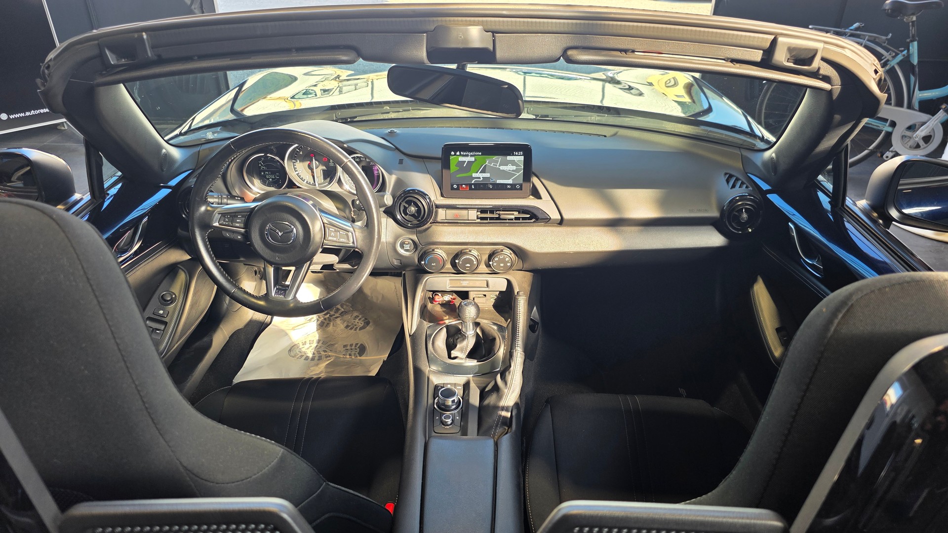 MAZDA MX-5 SKYACTIV-G 132 Ambition-image-12