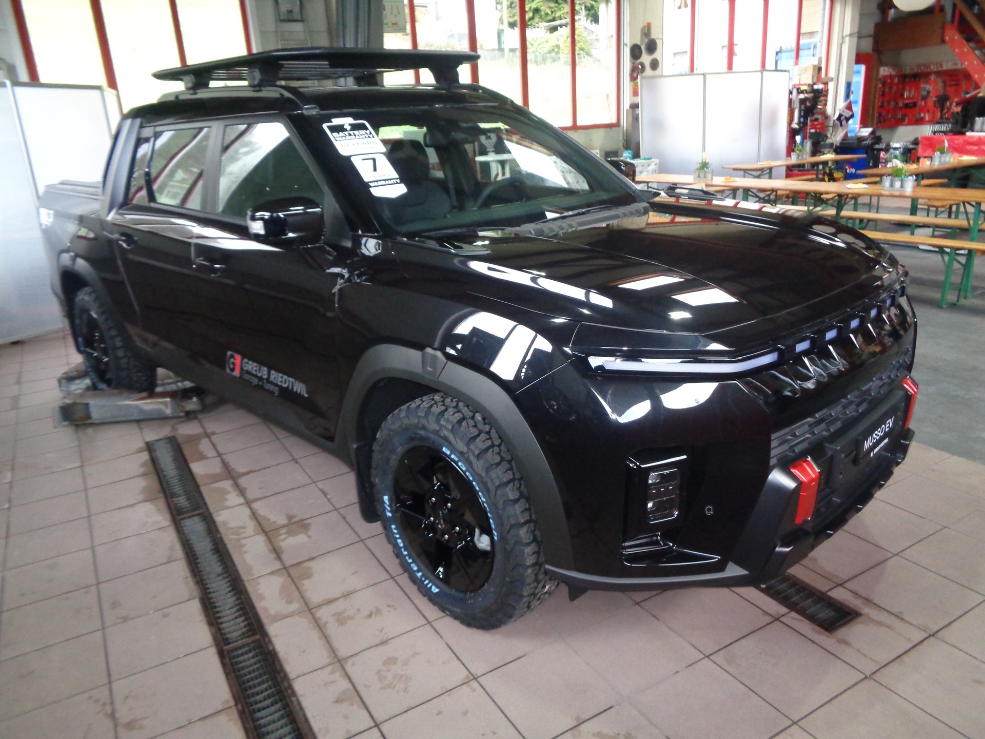 KGM-SsangYong Musso EV 80.2 kWh 4 WD-image-4