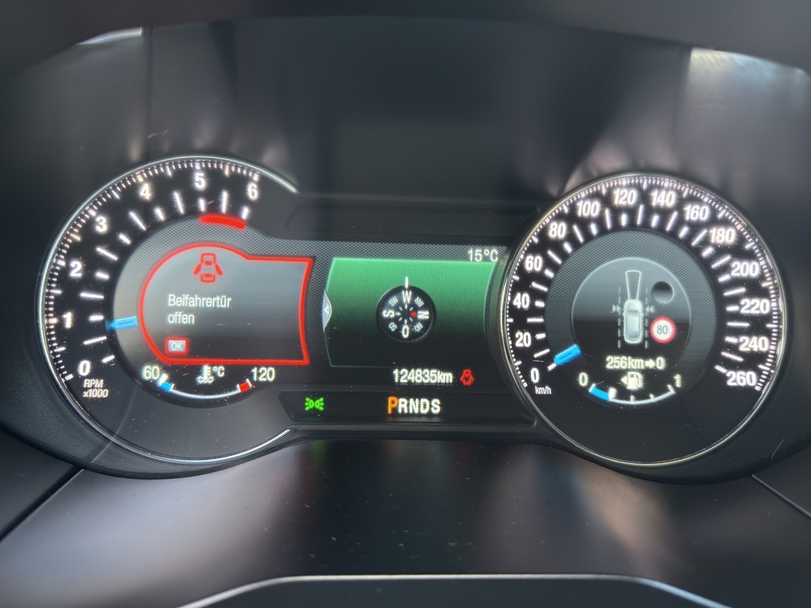 FORD Galaxy 2.0 TDCi Titanium AWD PowerShift-image-10
