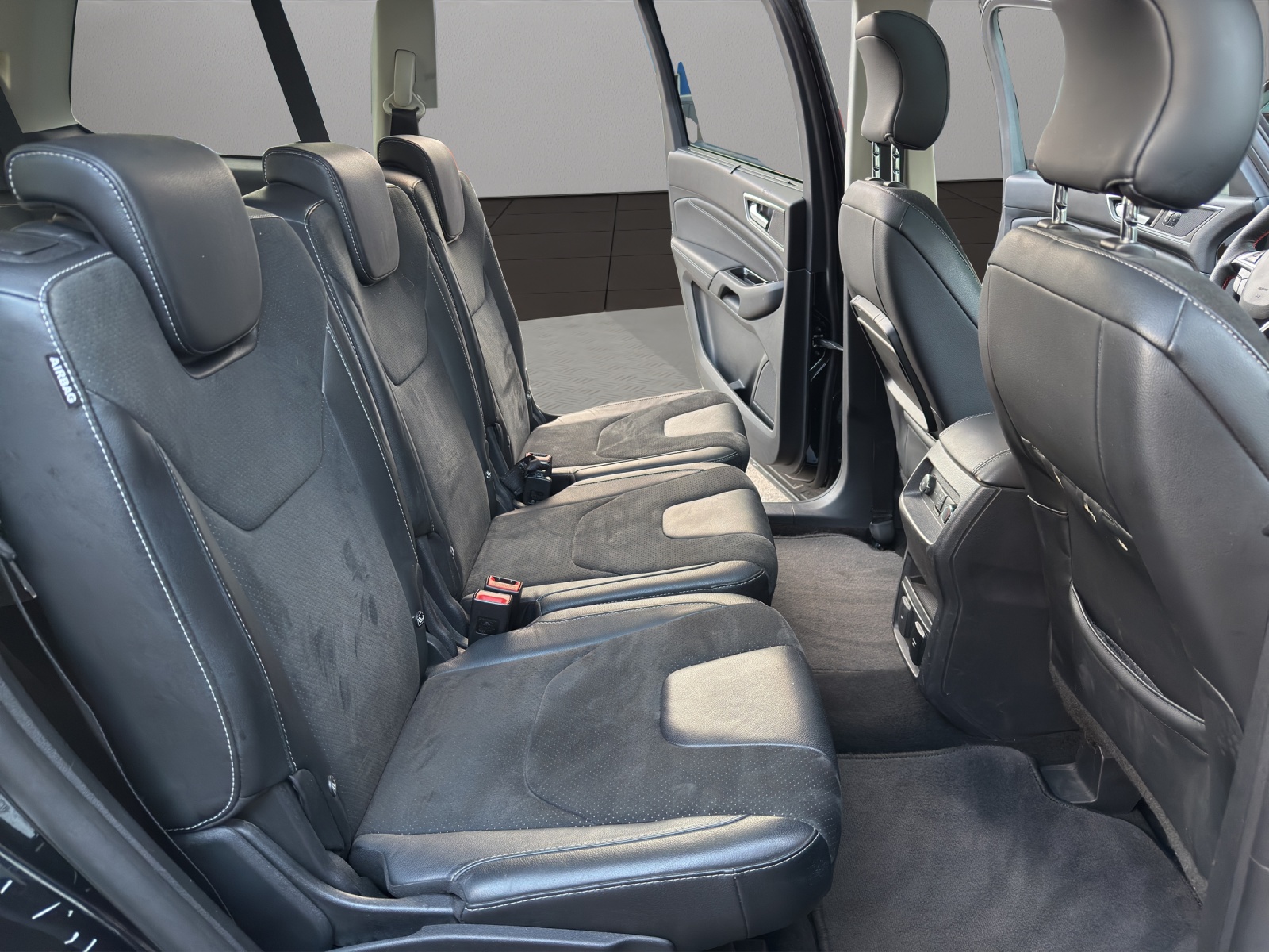 FORD Galaxy 2.0 TDCi Titanium AWD PowerShift-image-17