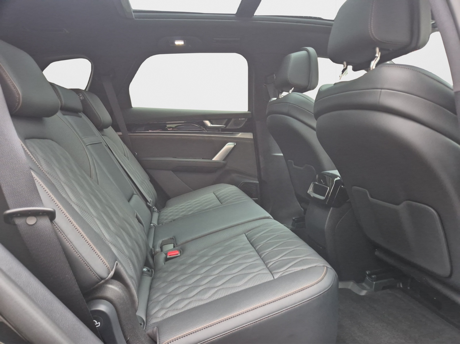 BYD TANG FLAGSHIP 7 Pl. 4x4-image-19