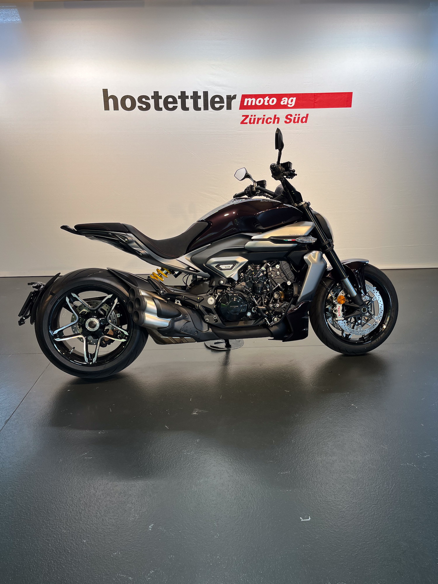 DUCATI X Diavel V4-image-0