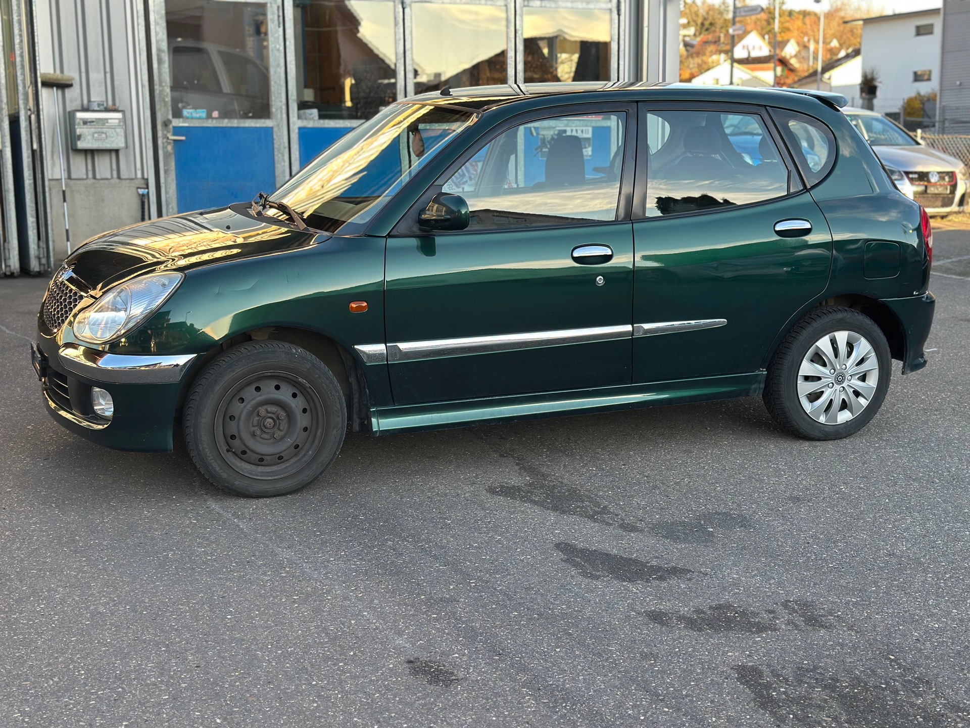 DAIHATSU Sirion 1.3 4x4 V-Line-showroom-element-1