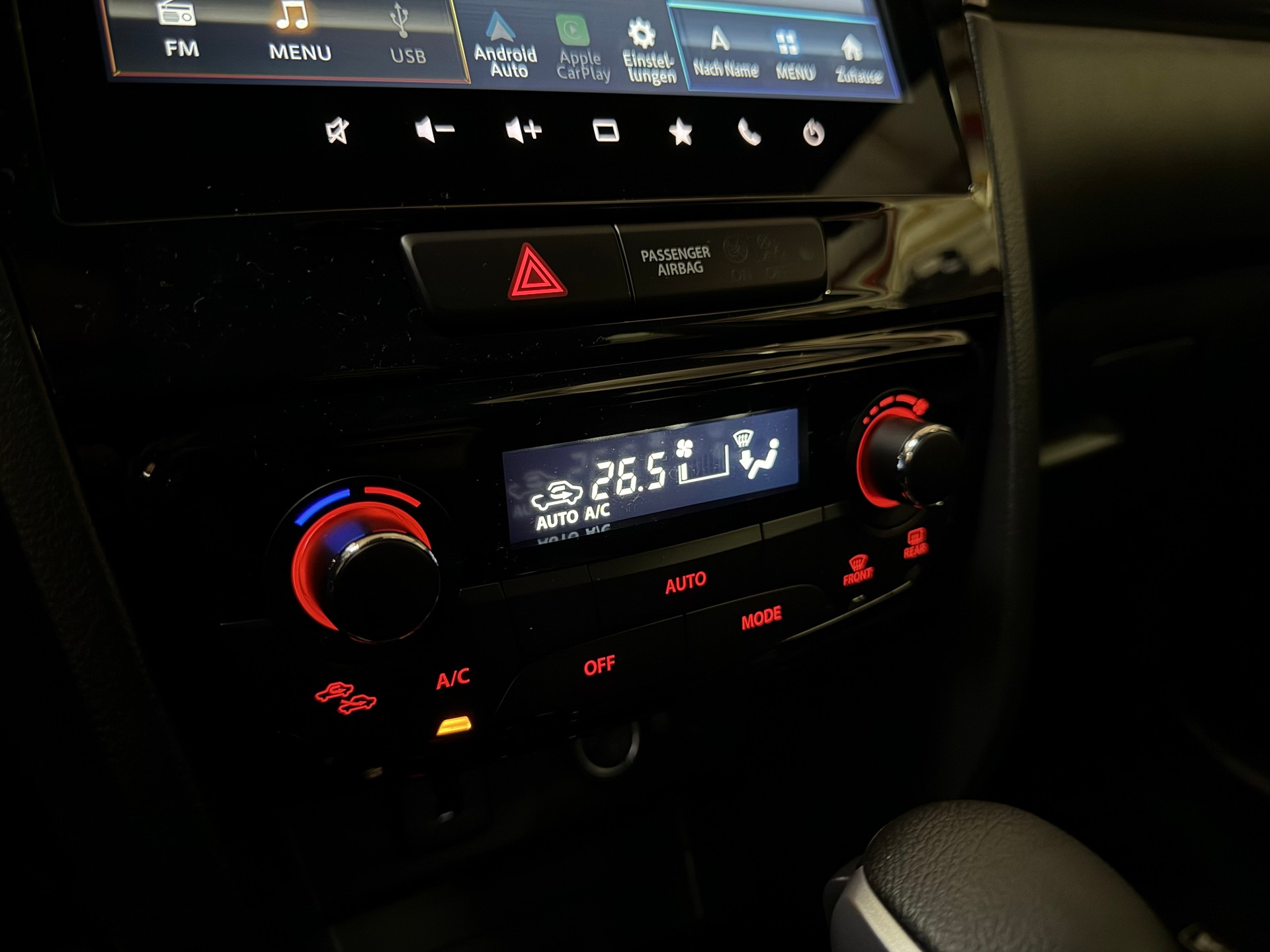 SUZUKI Vitara 1.4 Boosterjet Compact + 4x4 Hybrid Automatic-image-14