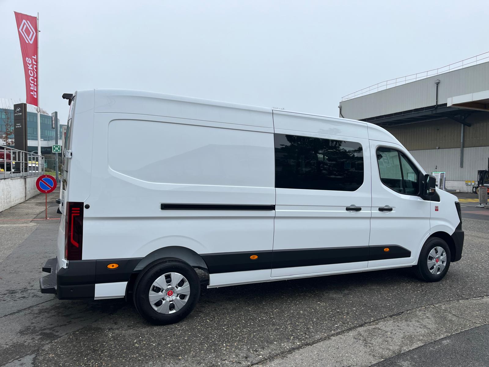 RENAULT MASTER RED L3H2-image-4