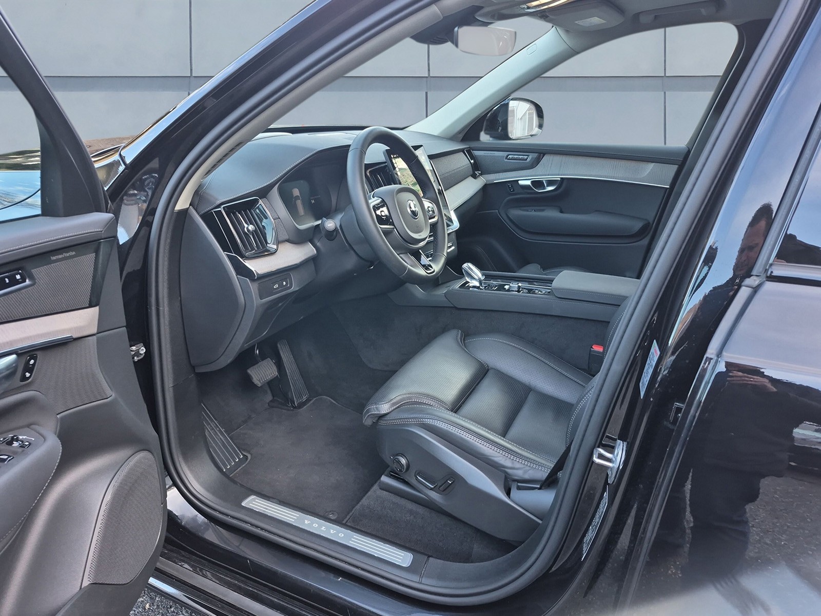 VOLVO XC90 2.0 T8 TE Plus Dark 7 P. eAWD-image-9