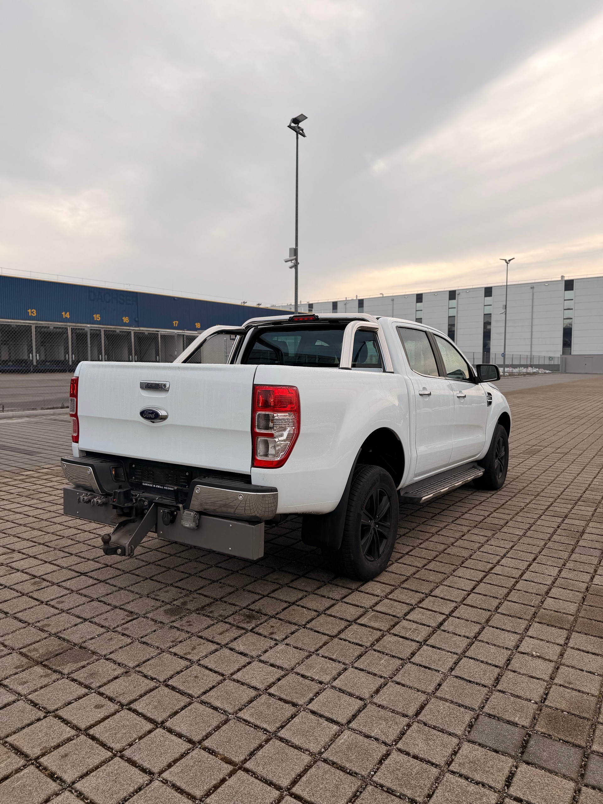 FORD Ranger Wildtrak 3.2 TDCi 4x4 A AHK 6000 KG-image-4