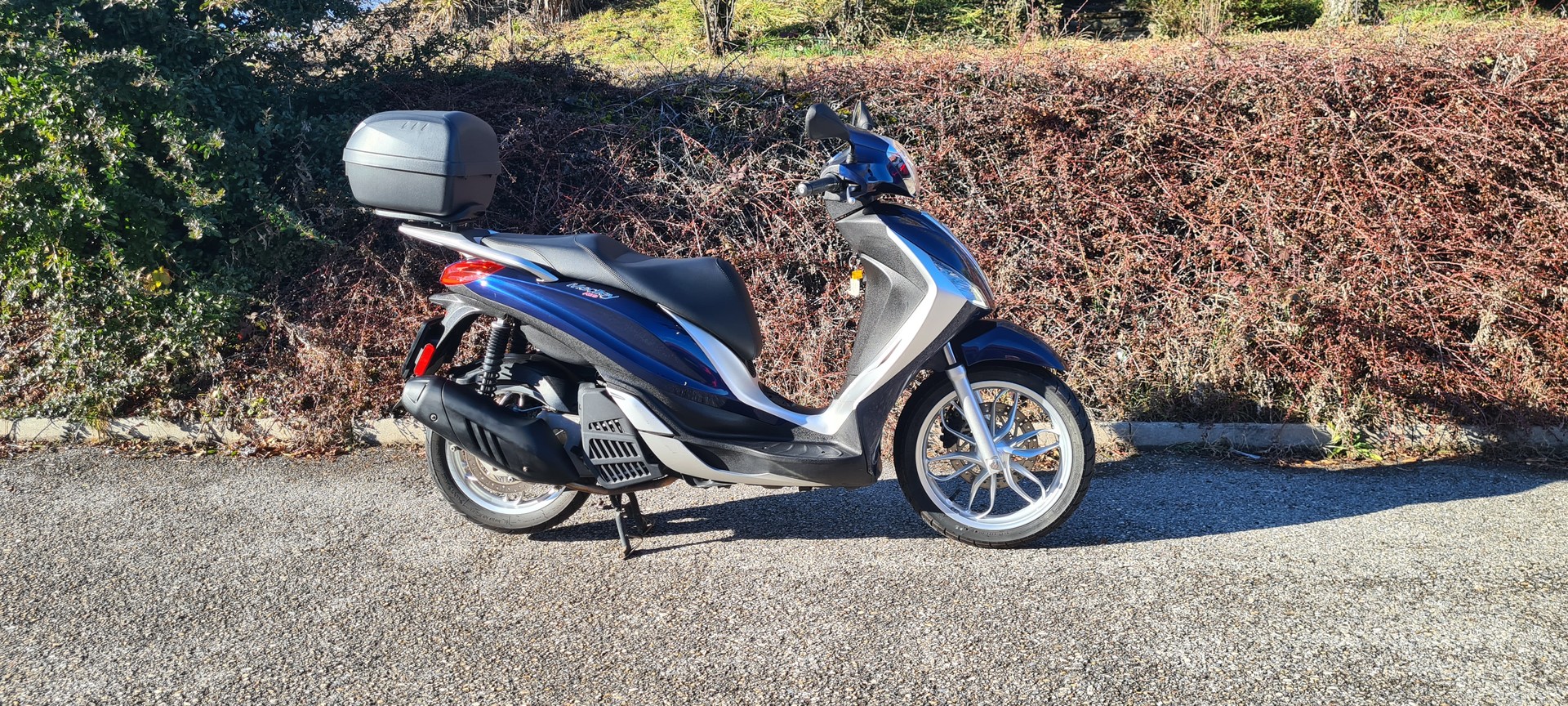 PIAGGIO Medley 125 iGet ABS-image-3