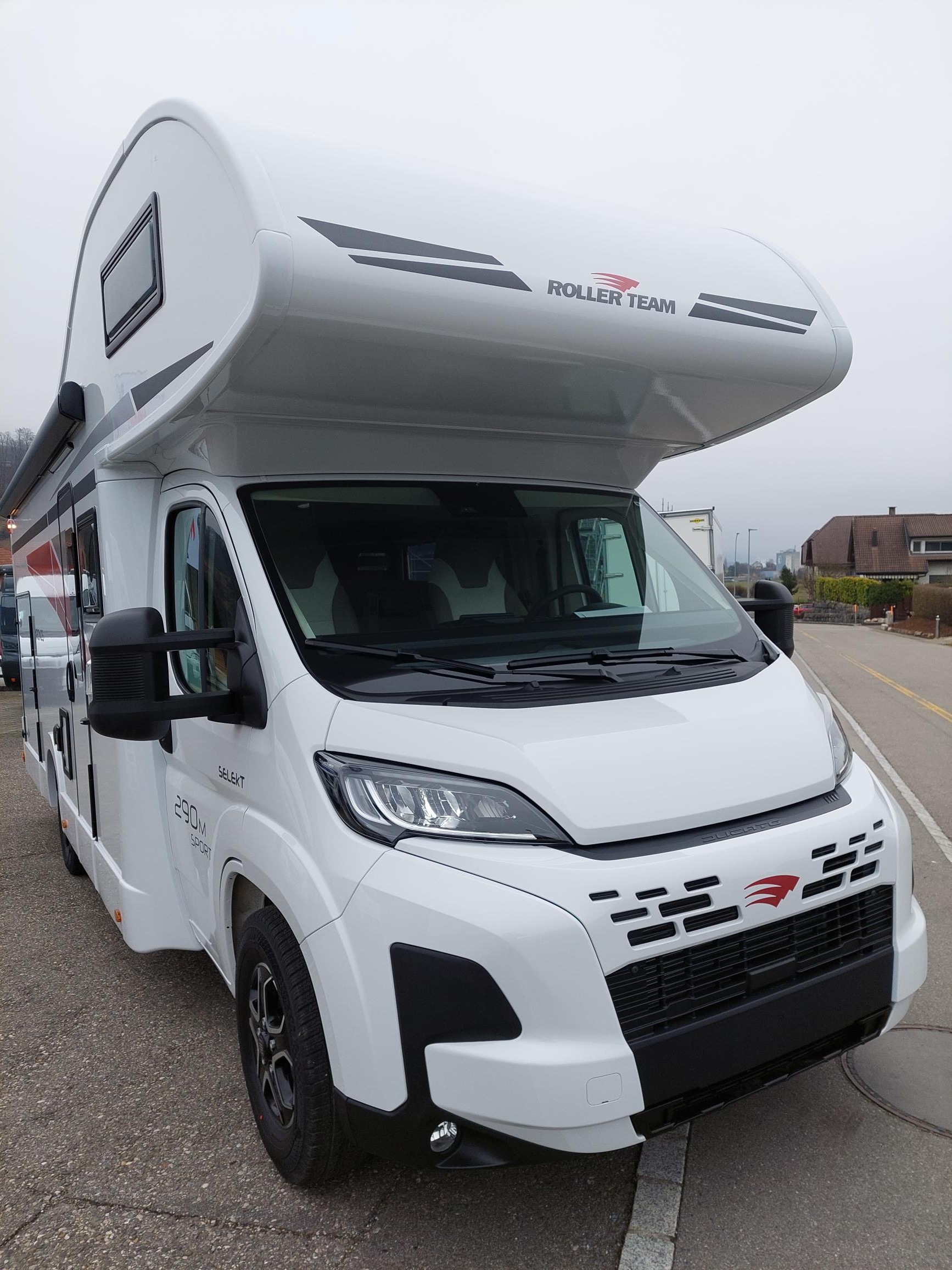 ROLLER TEAM Fiat Kronos 290M-image-1
