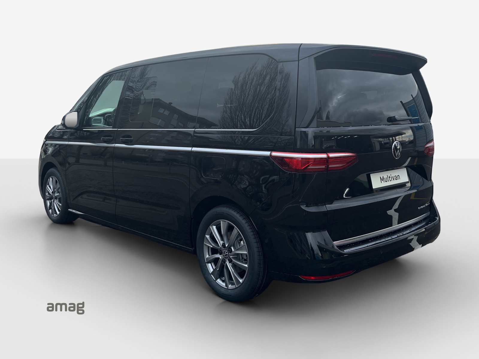 VW Multivan 1.5 eHybrid Style Liberty 4Motion DSG-image-2