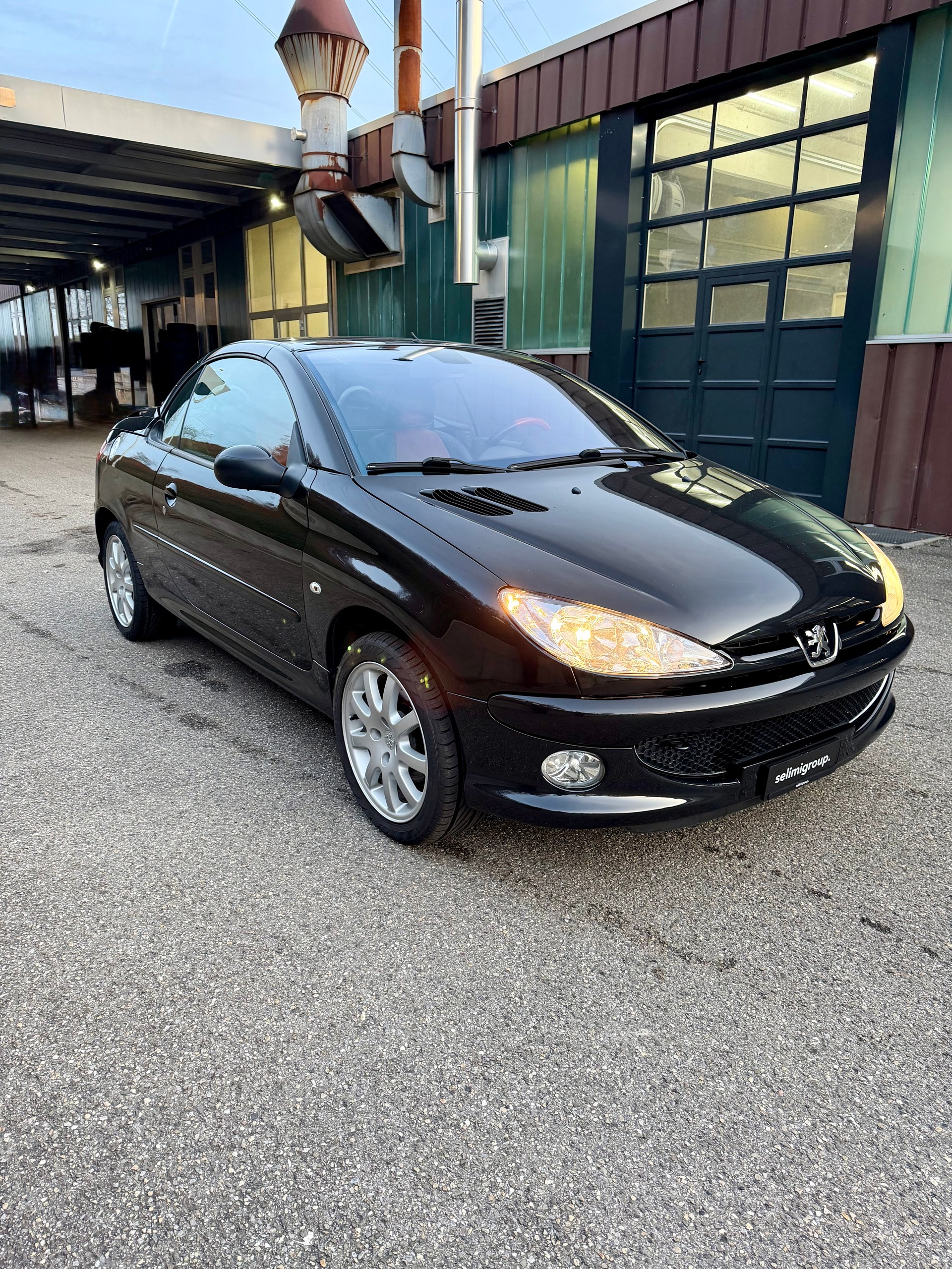 PEUGEOT 206 CC 2.0 16V Platinum-image-5