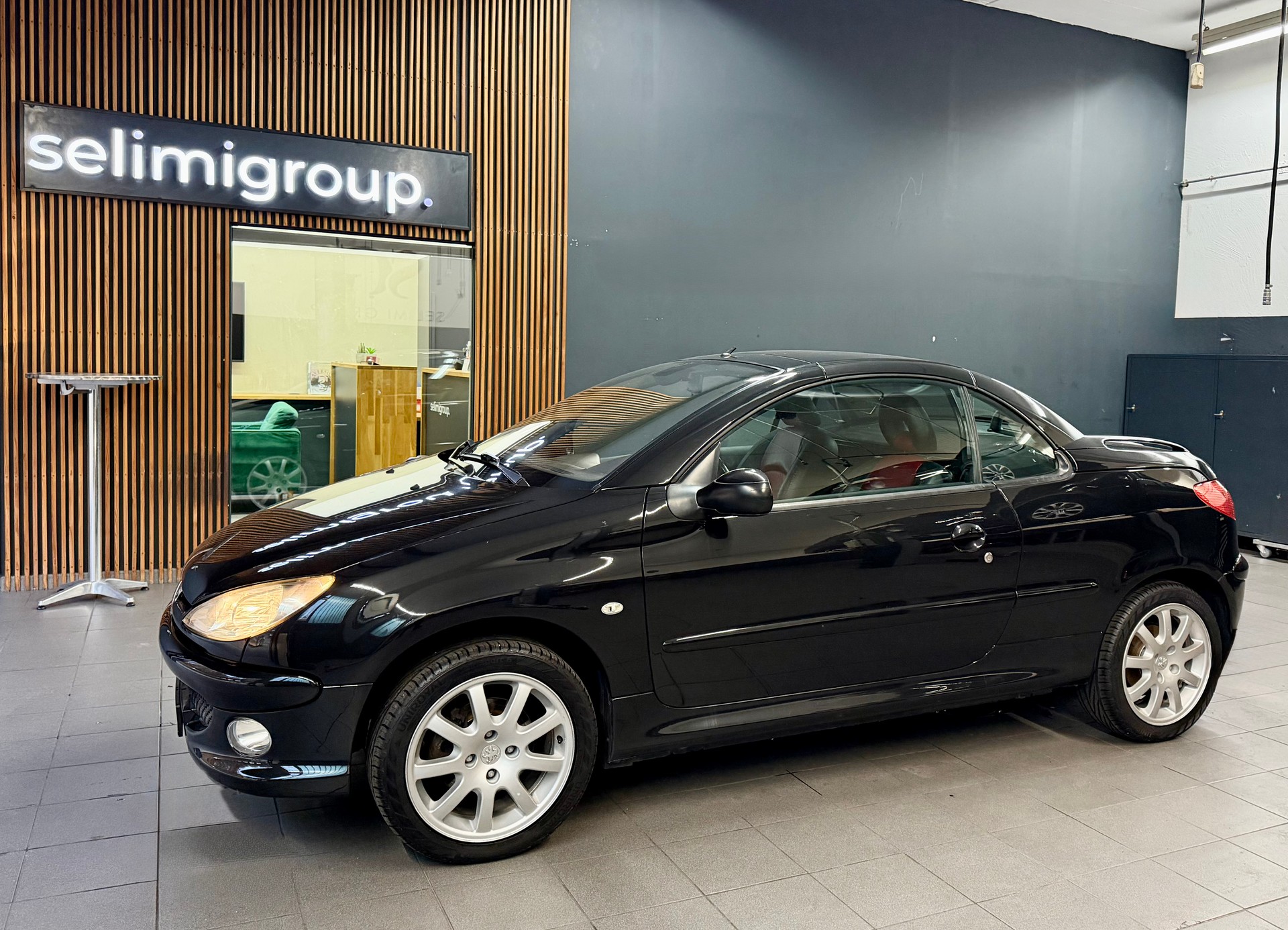 PEUGEOT 206 CC 2.0 16V Platinum