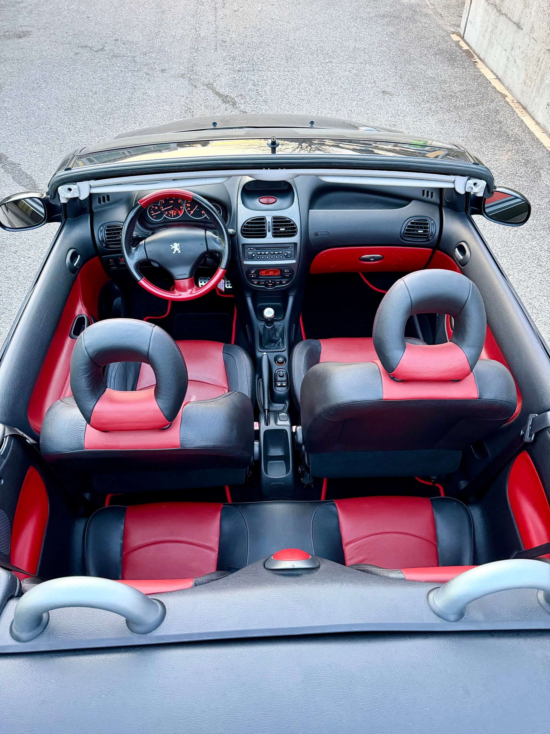 PEUGEOT 206 CC 2.0 16V Platinum-image-9