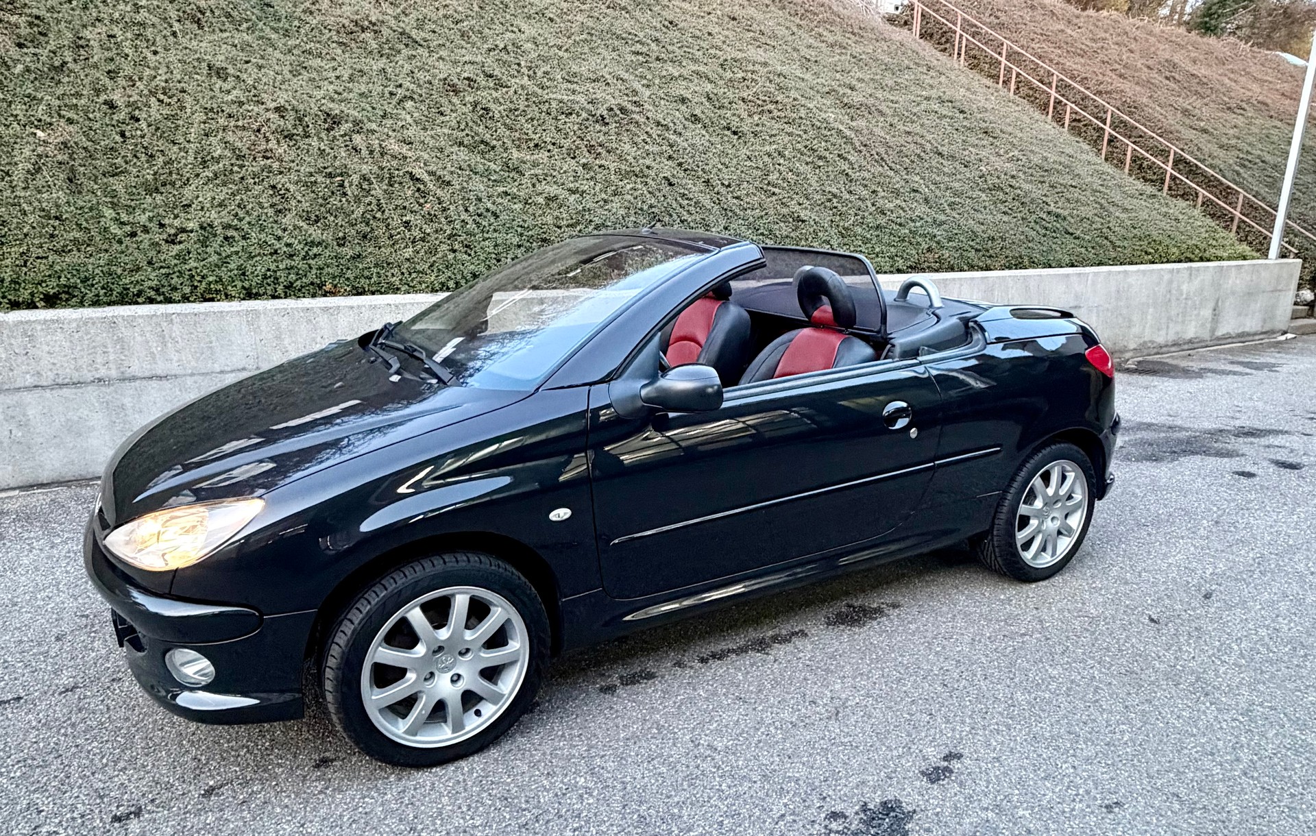 PEUGEOT 206 CC 2.0 16V Platinum-image-7