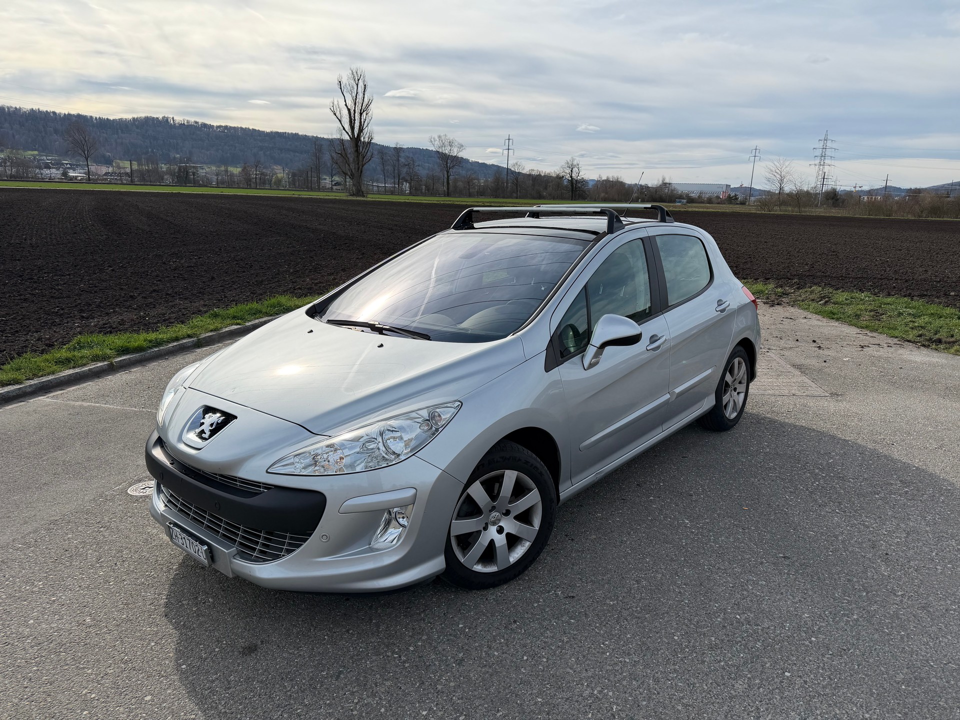 PEUGEOT 308 1.6 16V T Black&Silver ***FRISCH AB MFK***-image-0