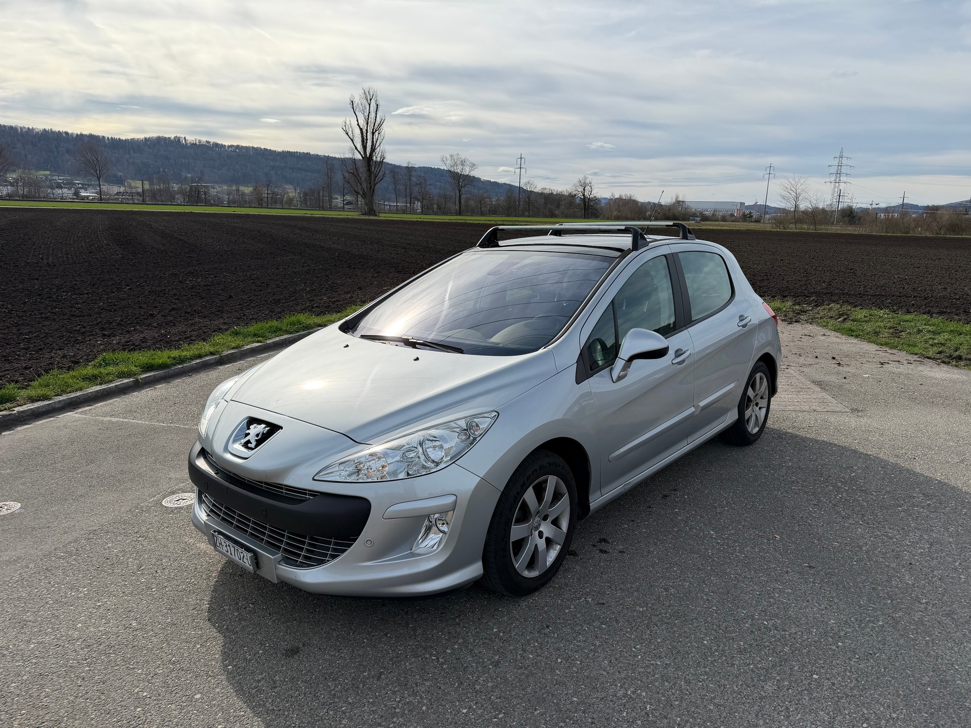PEUGEOT 308 1.6 16V T Black&Silver ***FRISCH AB MFK***-image-1