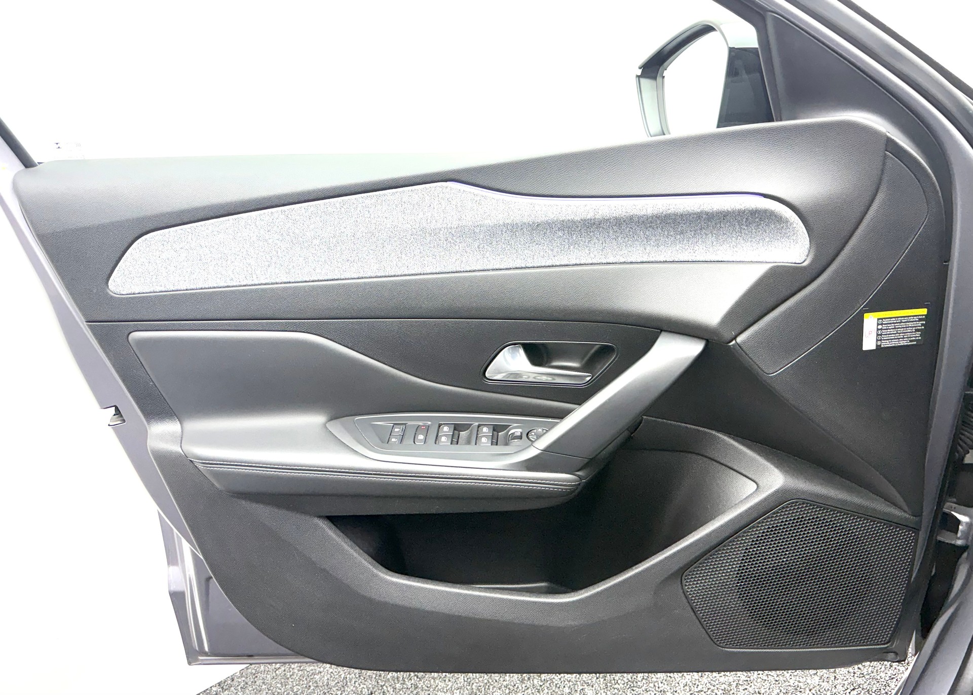 PEUGEOT 308 1.2 Pure Tech Allure EAT8-image-13