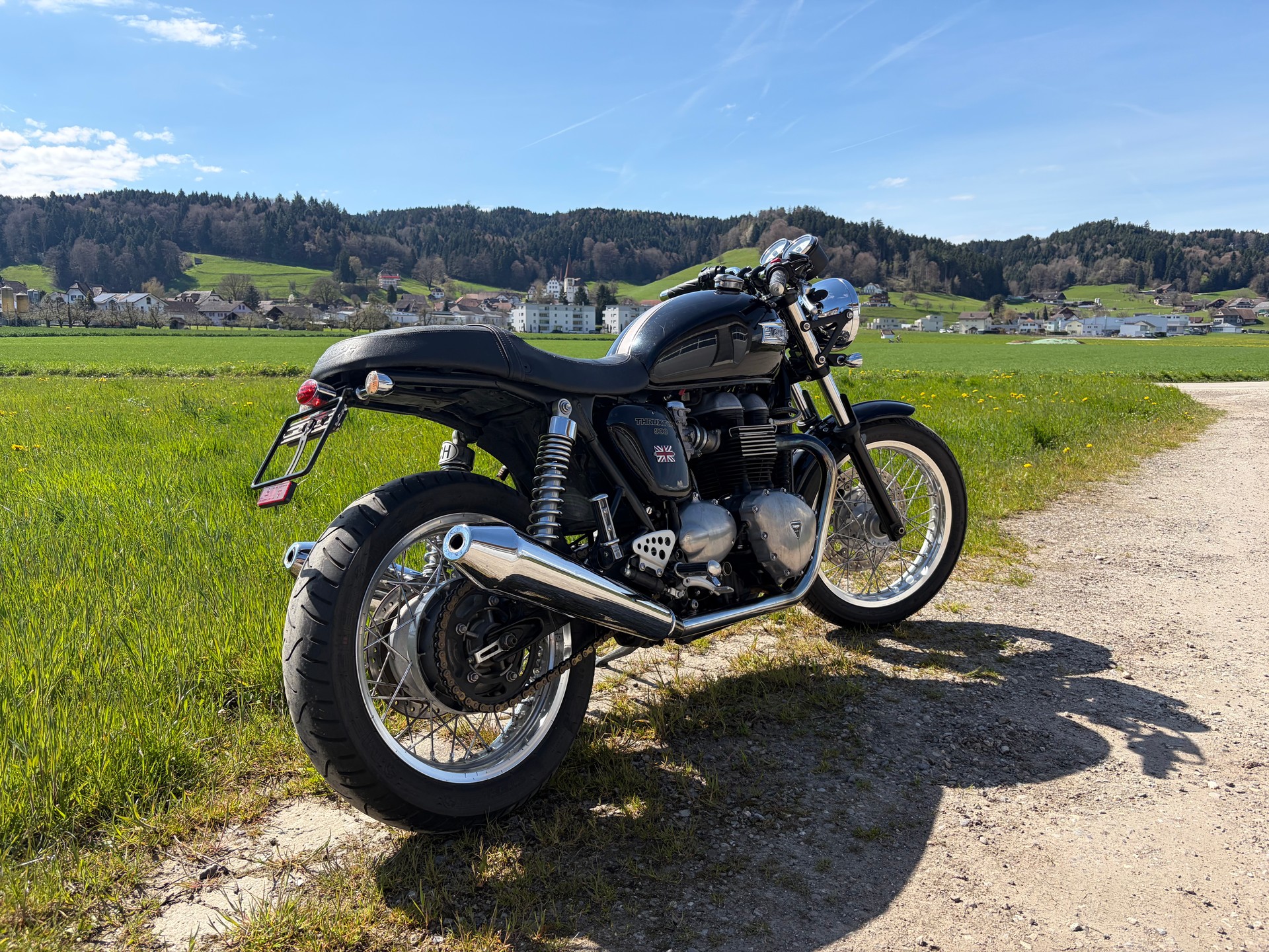 TRIUMPH Thruxton 900 i-image-2