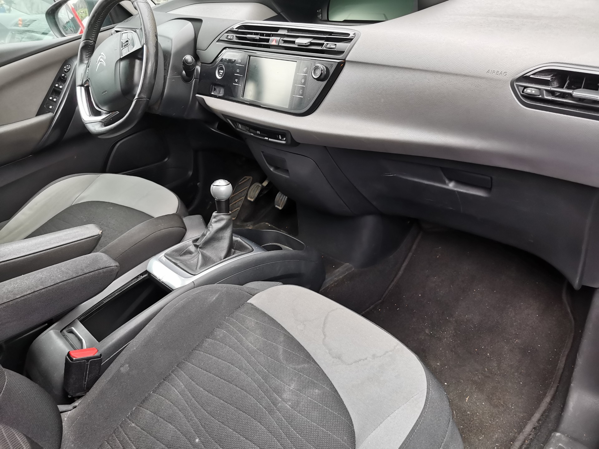 CITROEN C4 Picasso 1.6i 16V Attraction-image-10