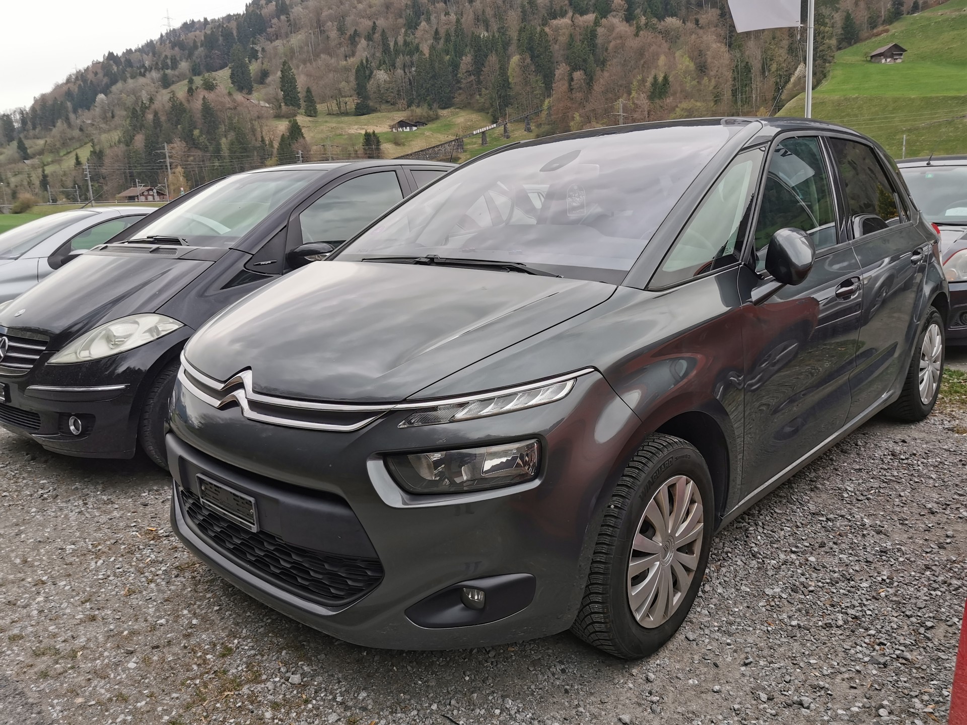 CITROEN C4 Picasso 1.6i 16V Attraction-image-12