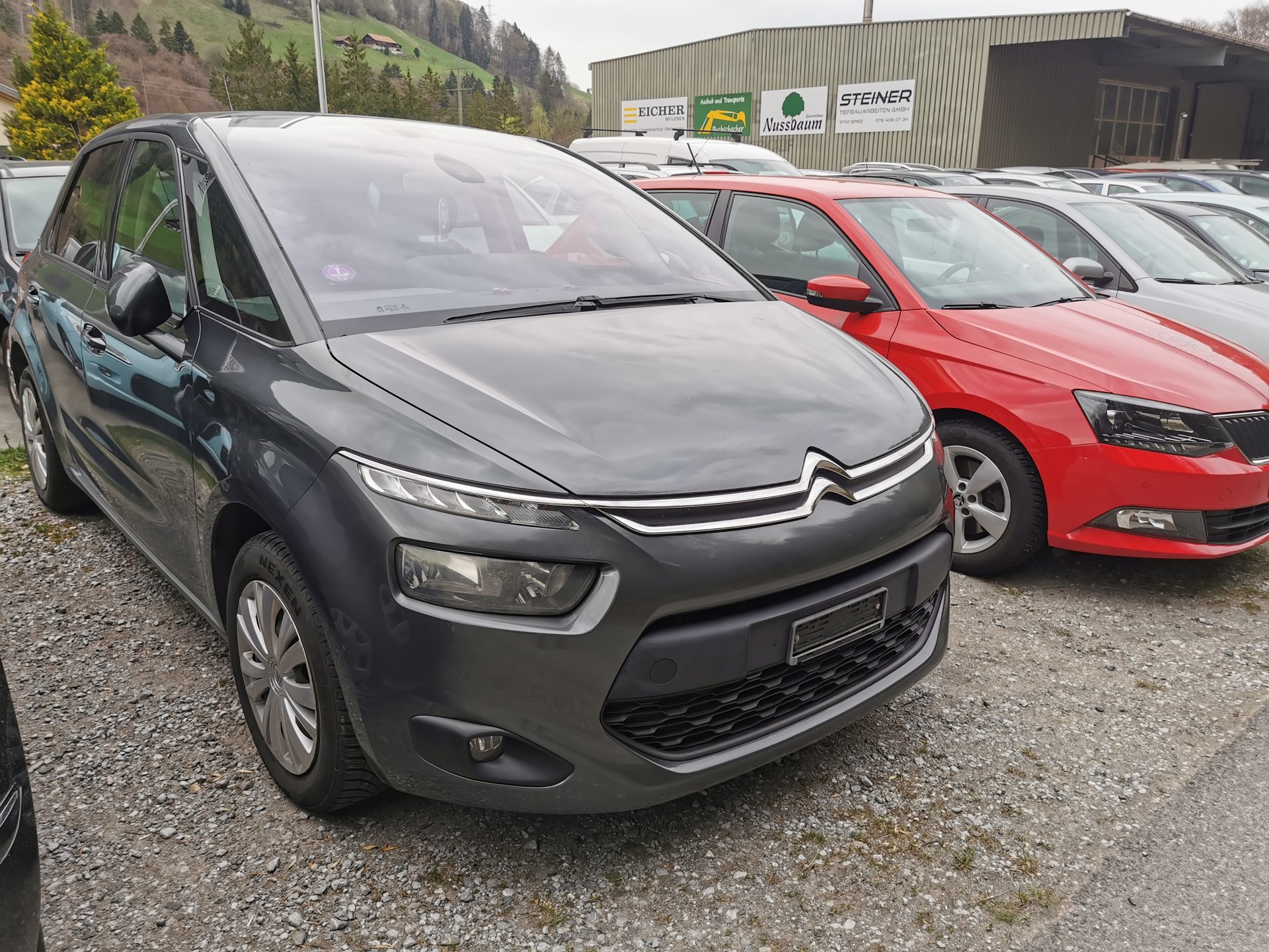 CITROEN C4 Picasso 1.6i 16V Attraction-image-3