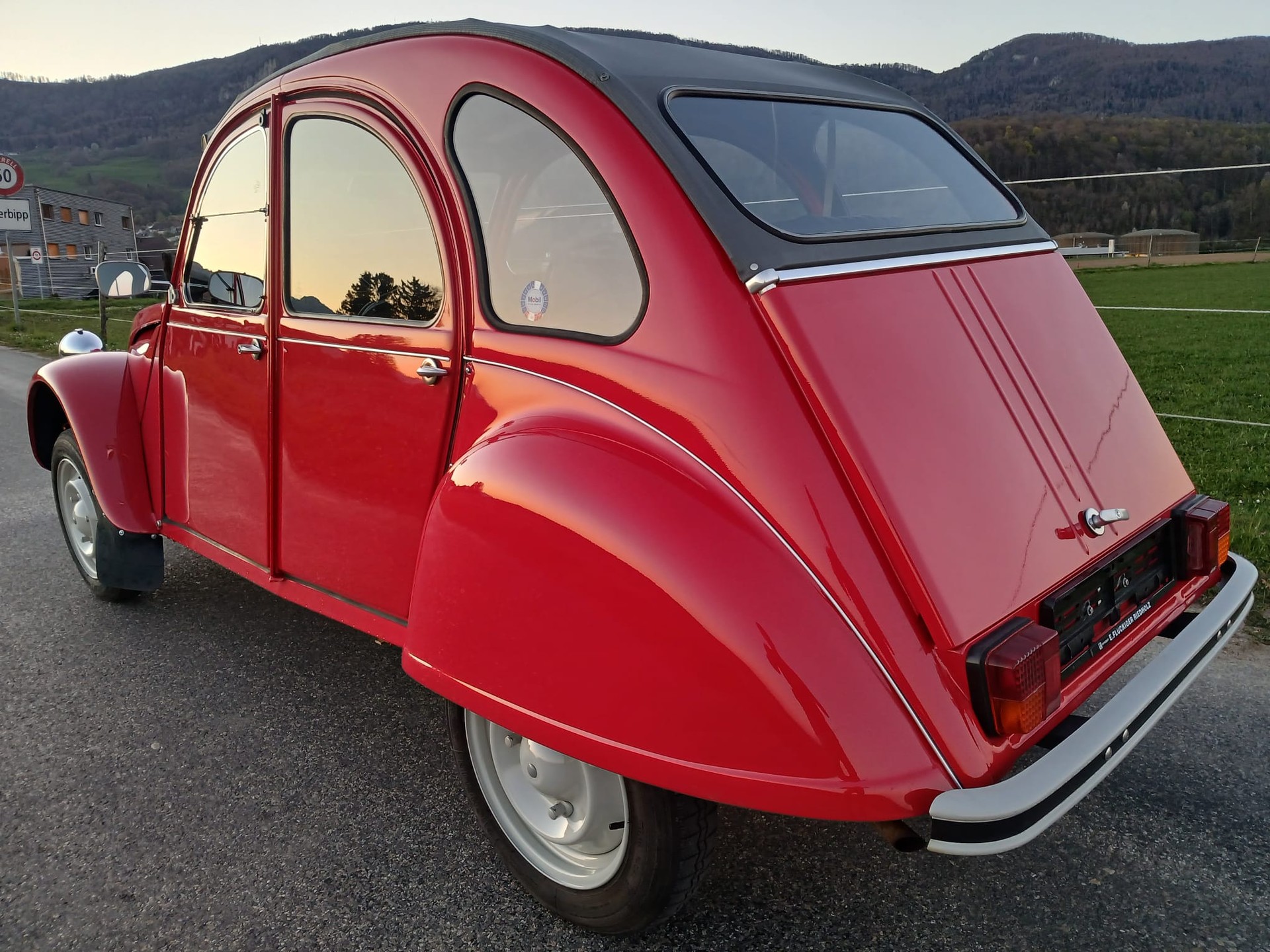 CITROEN 2CV6 Spécial (Club)-image-4
