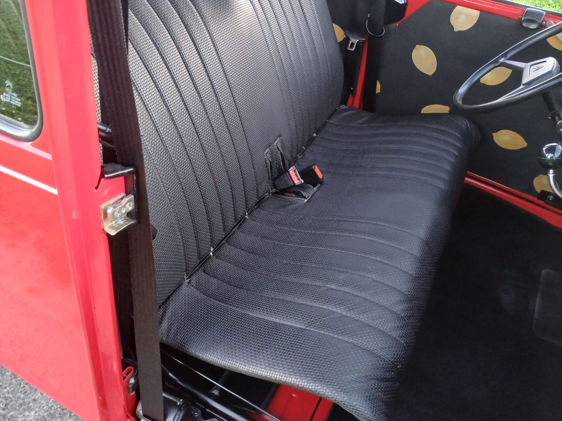 CITROEN 2CV6 Spécial (Club)-image-10