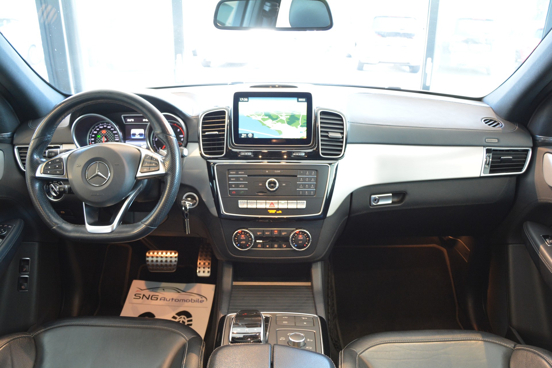 MERCEDES-BENZ GLE 350 d 4Matic 9G-Tronic AMG-Line-image-11