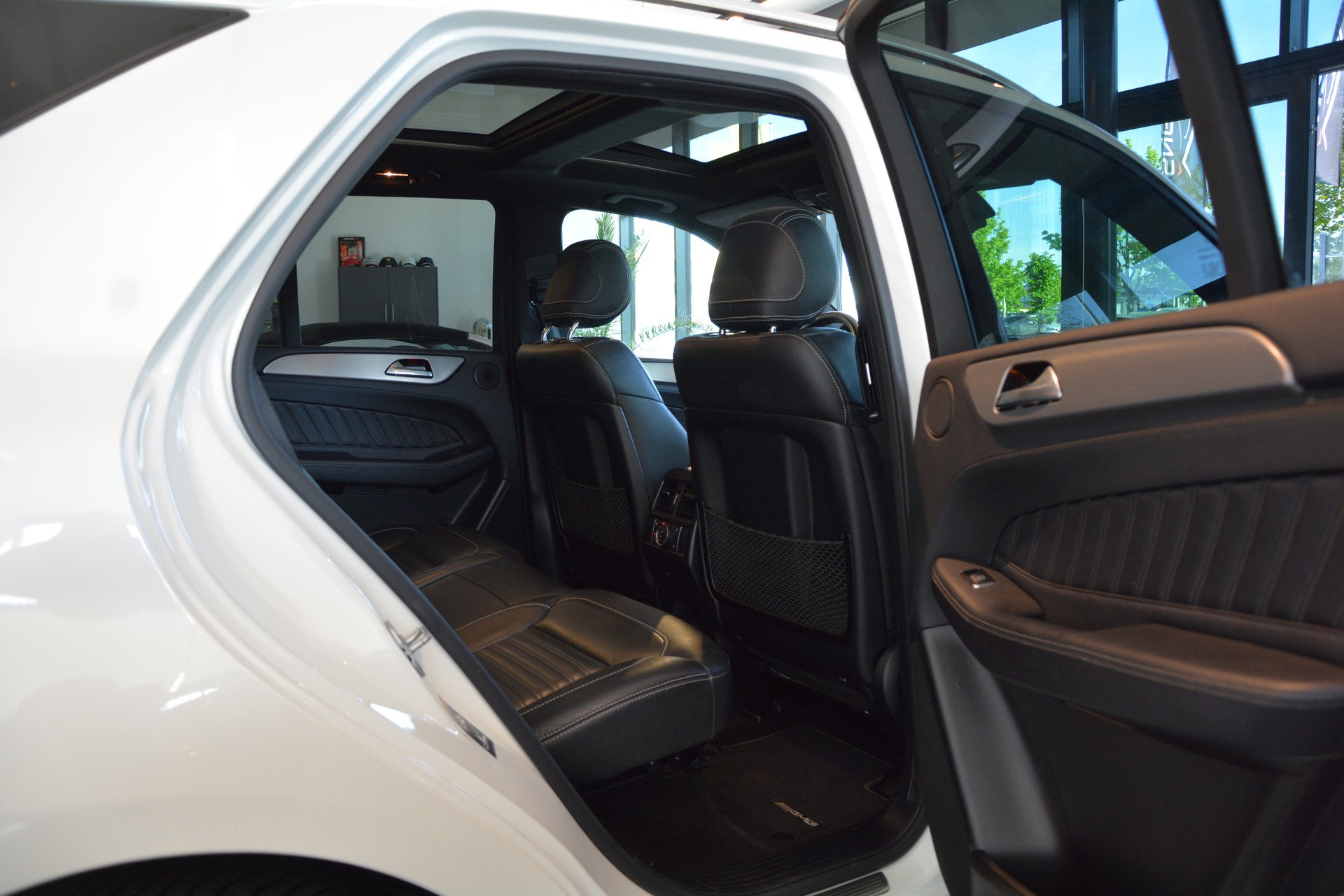 MERCEDES-BENZ GLE 350 d 4Matic 9G-Tronic AMG-Line-image-13