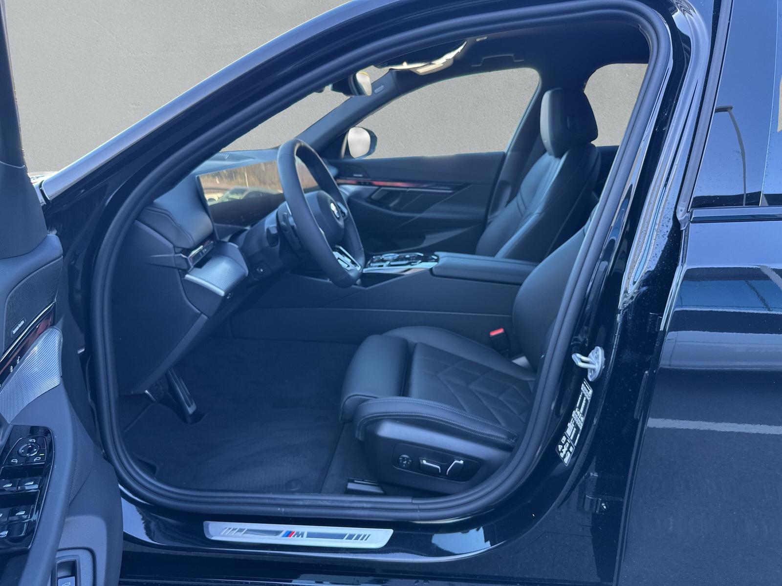BMW 540d xDrive 48V M Sport Steptronic **Action de leasing à 1.9%**-image-10