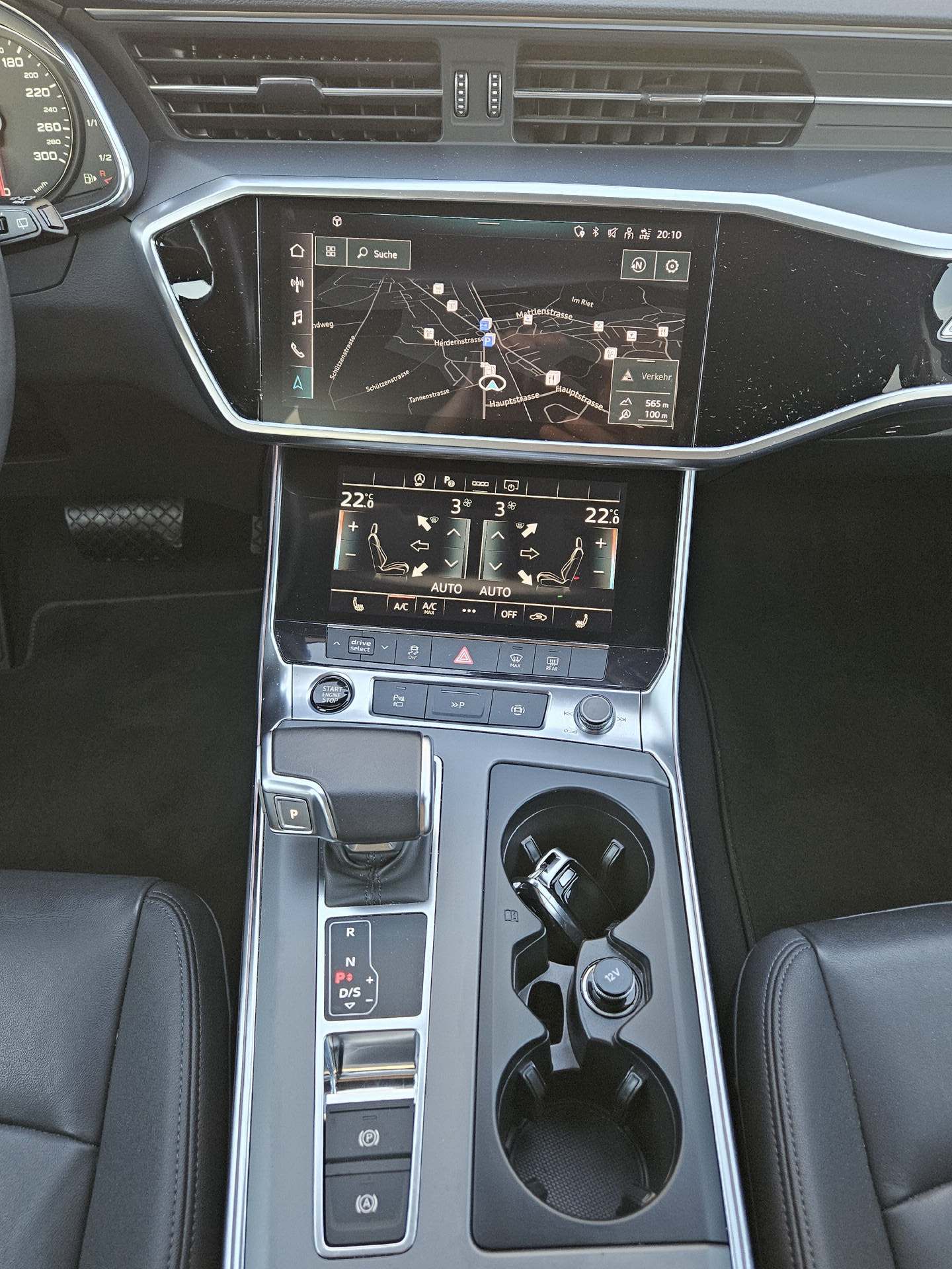 AUDI A6 Avant 2.0 40 TDI Attraction quattro S-Tronic * 8-fach bereift *-image-9