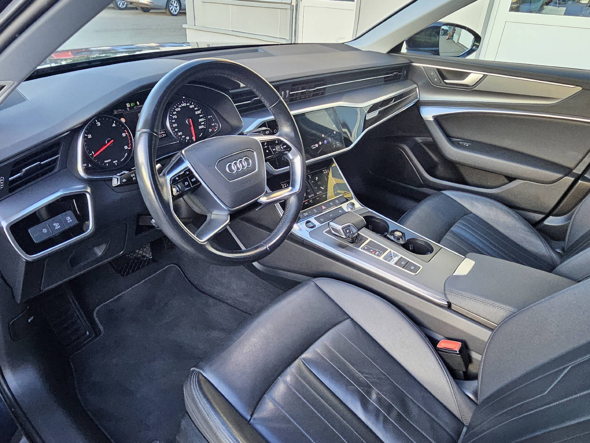 AUDI A6 Avant 2.0 40 TDI Attraction quattro S-Tronic * 8-fach bereift *-image-14