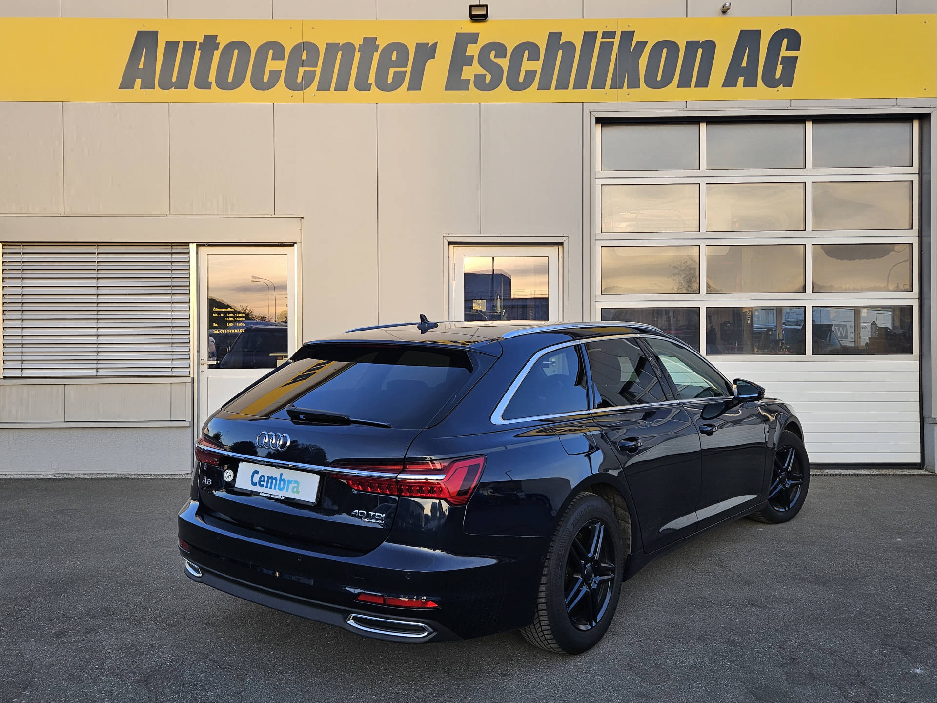 AUDI A6 Avant 2.0 40 TDI Attraction quattro S-Tronic * 8-fach bereift *-image-4